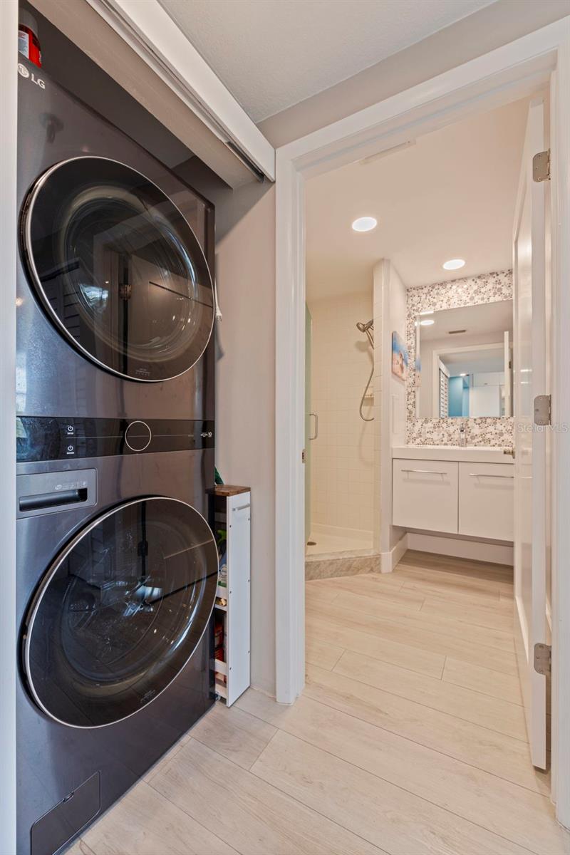 HARBOURSIDE CONDO - Residential