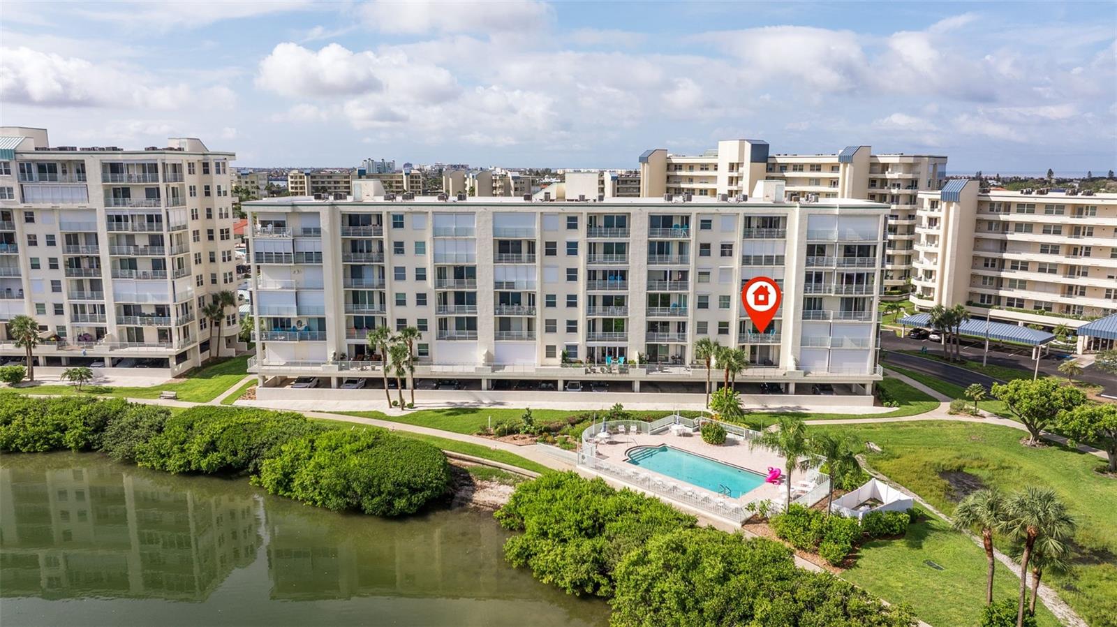 HARBOURSIDE CONDO - Residential