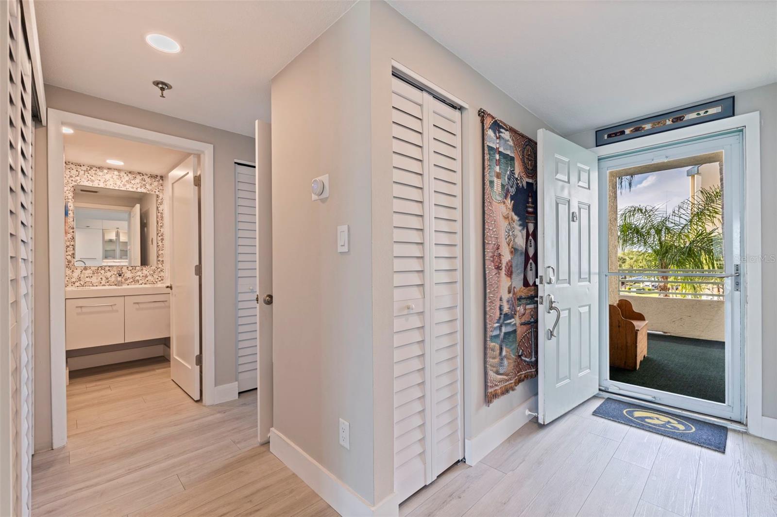 HARBOURSIDE CONDO - Residential