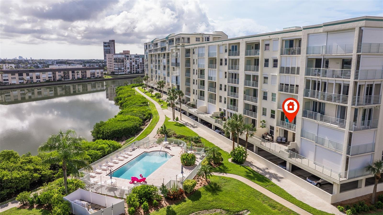 HARBOURSIDE CONDO - Residential