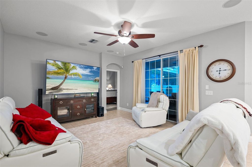 Photo of 18037 Lake Reflections Boulevard, Lutz, FL 33558 (MLS # O6328182)