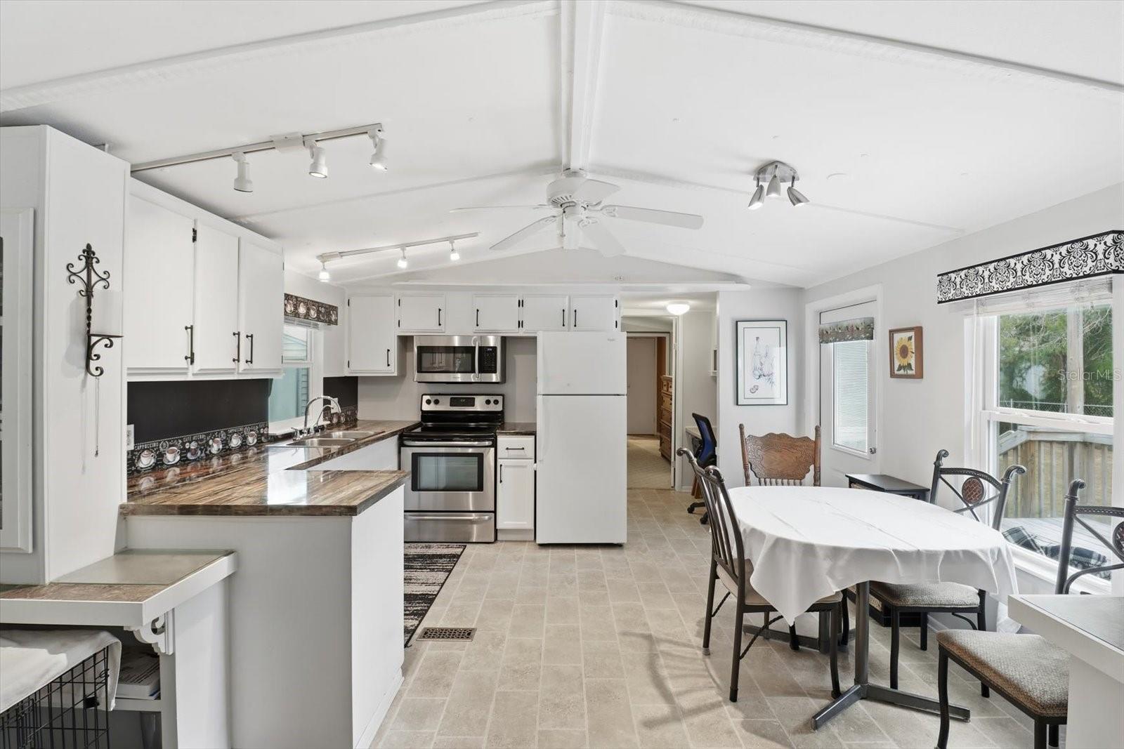 GOLDEN TERRACE ESTATES - Residential