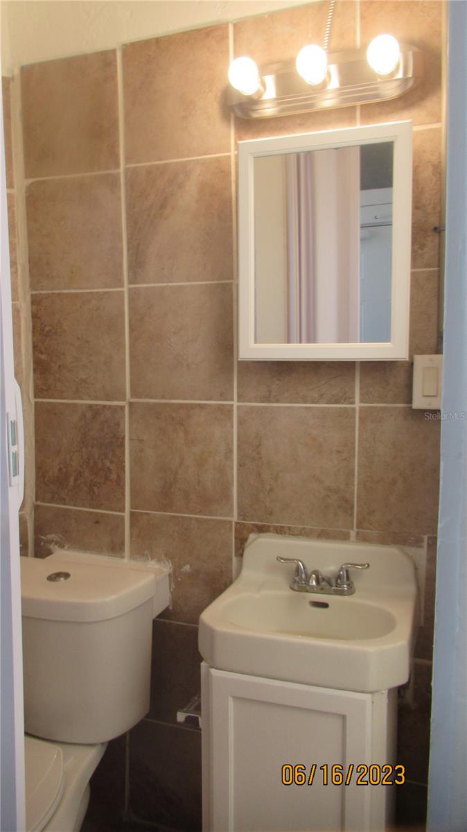 MOFFETT'S ADD BLK 4, W 50FT OF E 100FT OF N 87FT O - Residential Lease