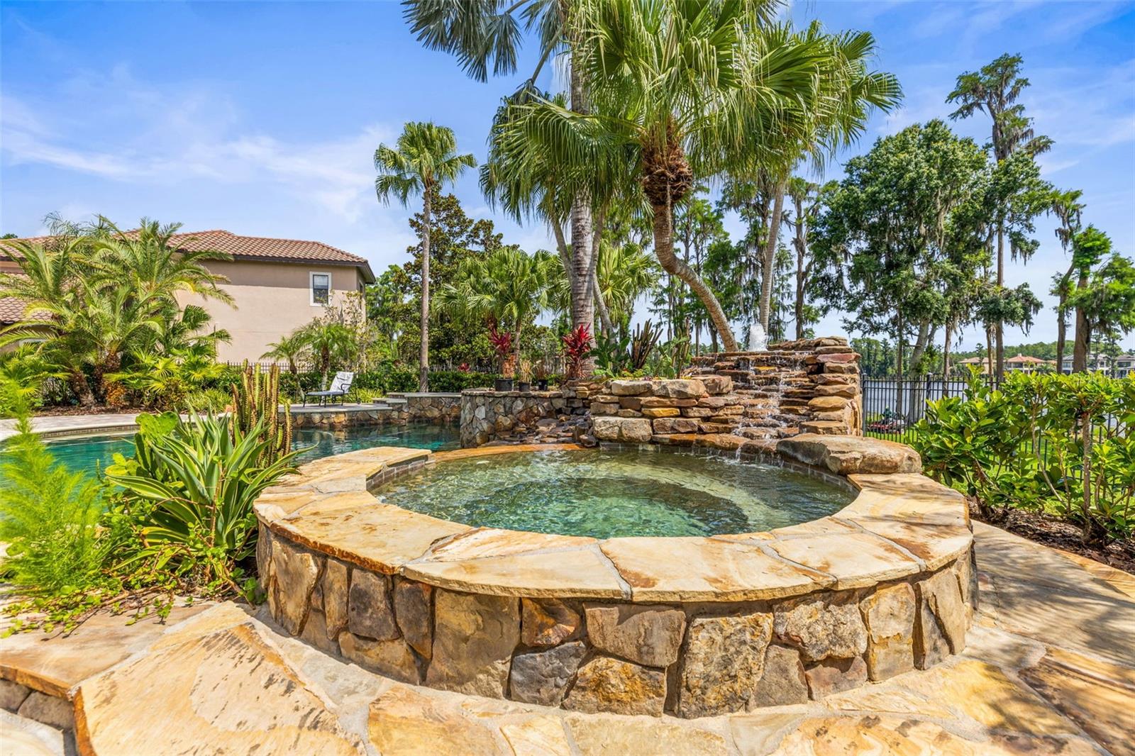 LADERA - Residential