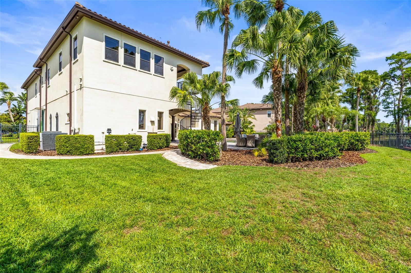 LADERA - Residential