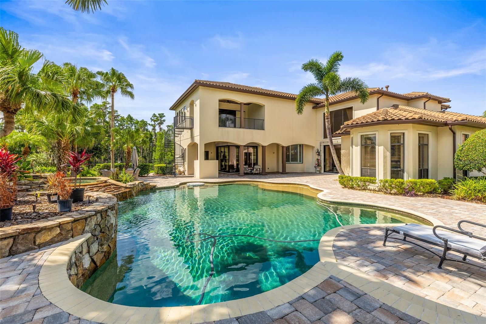 LADERA - Residential