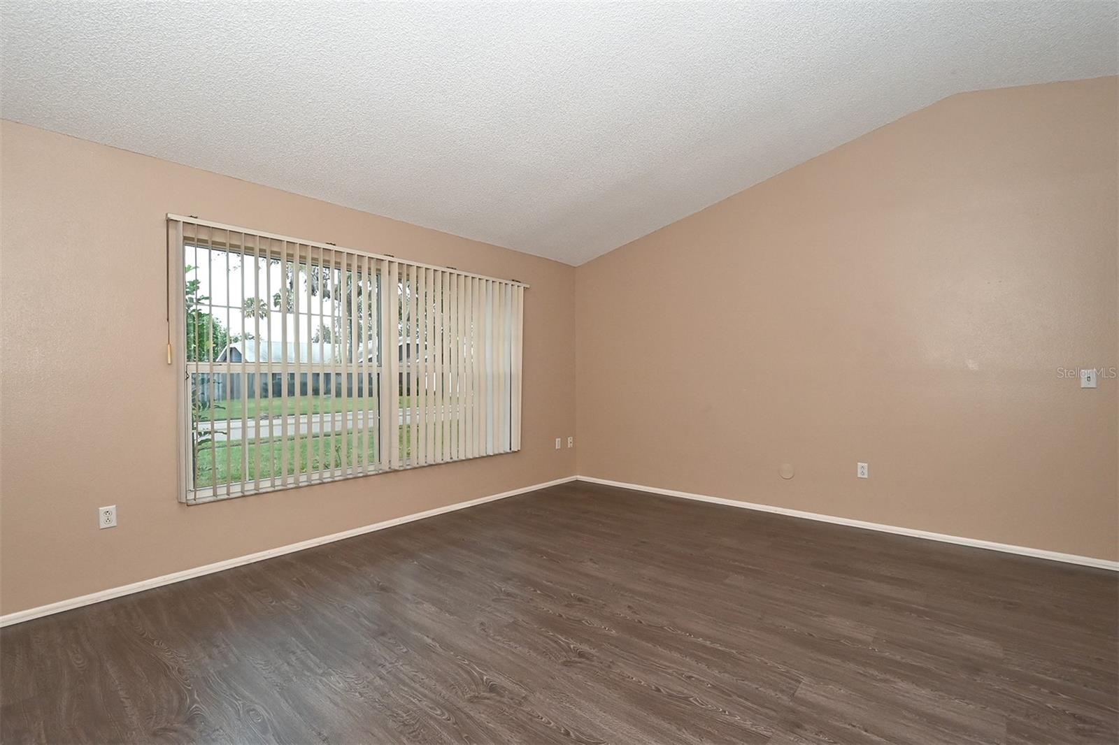 STONE CREEK - Residential