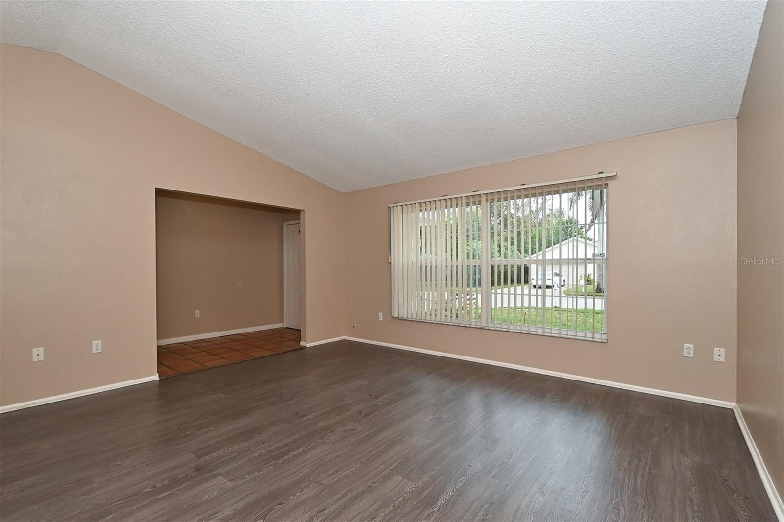 STONE CREEK - Residential