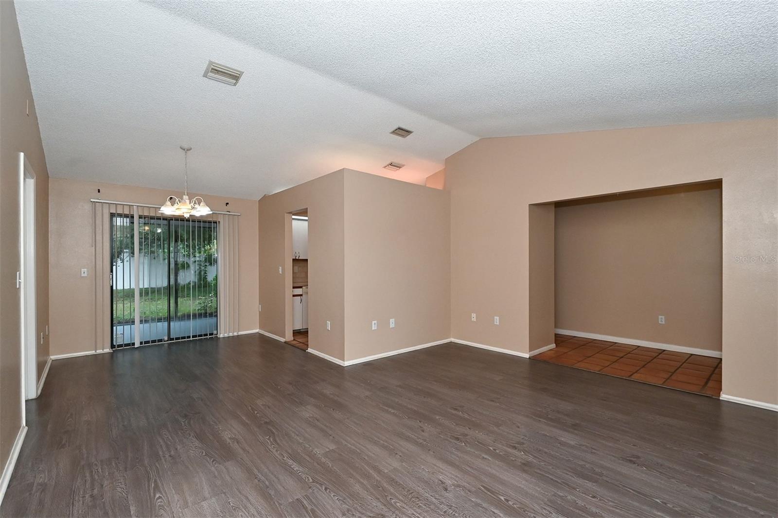 STONE CREEK - Residential