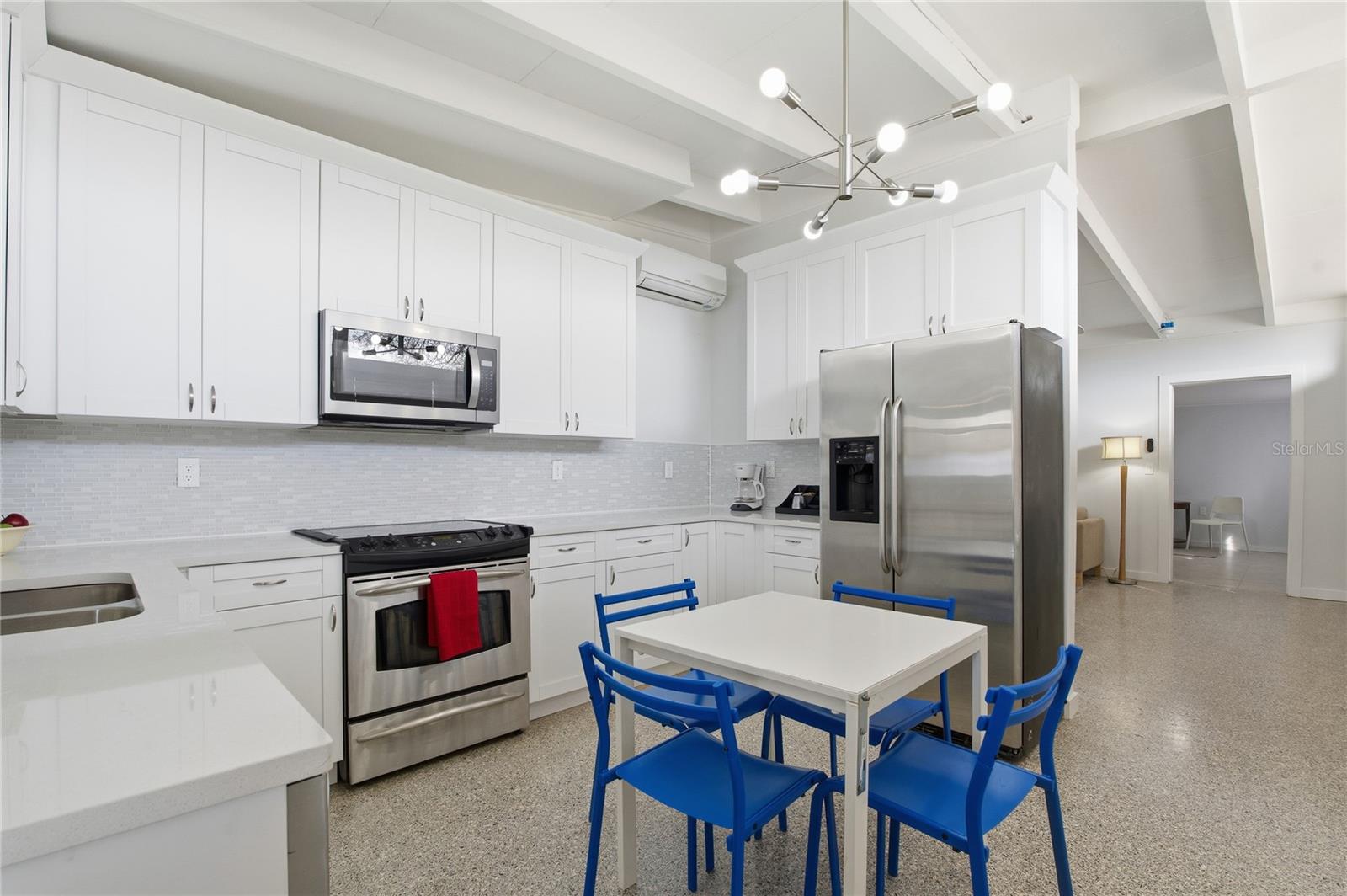 OLDSMAR COUNTRY CLUB ESTATES SEC 3 - Residential