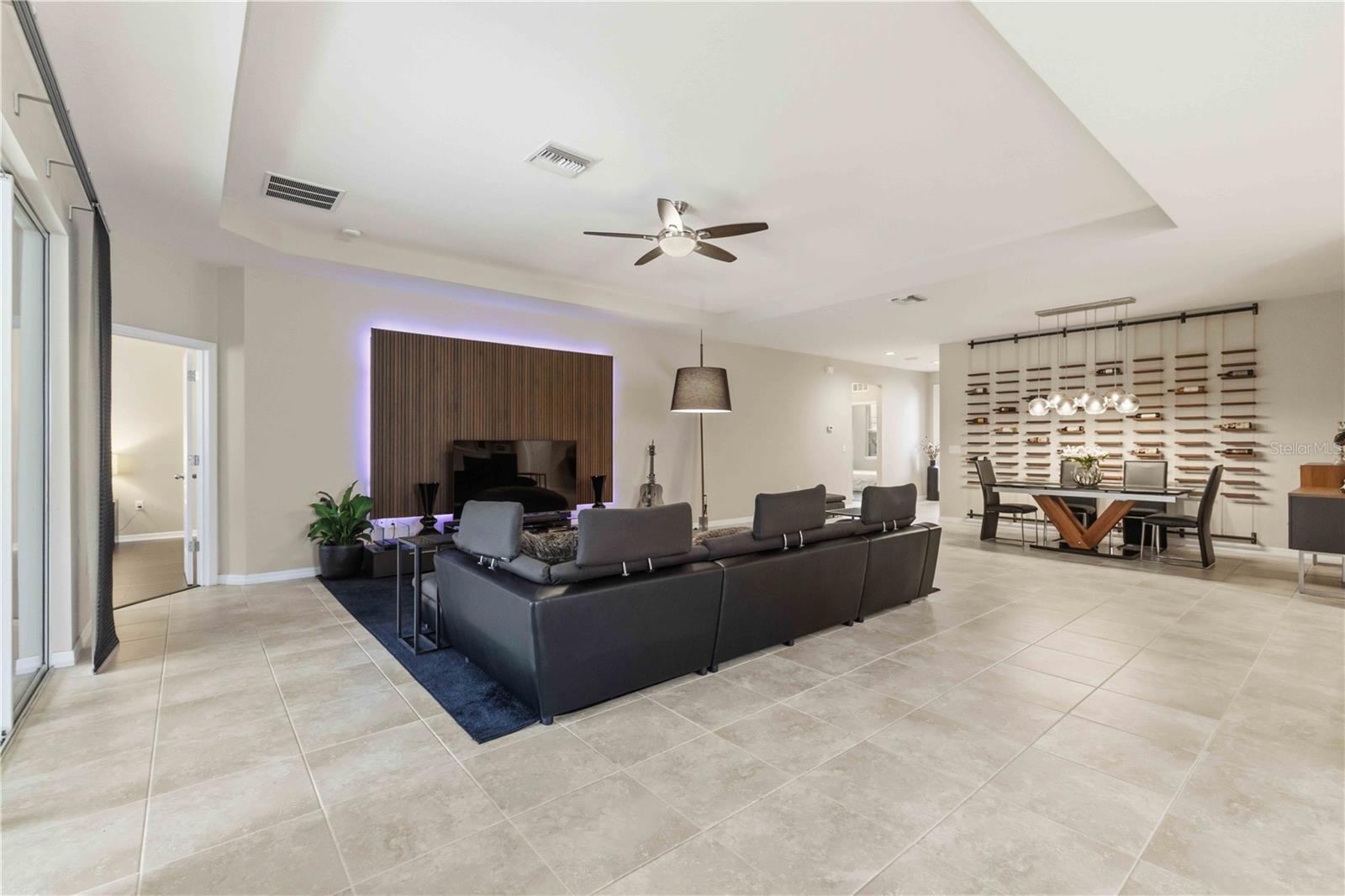 DEL TIERRA PH I - Residential