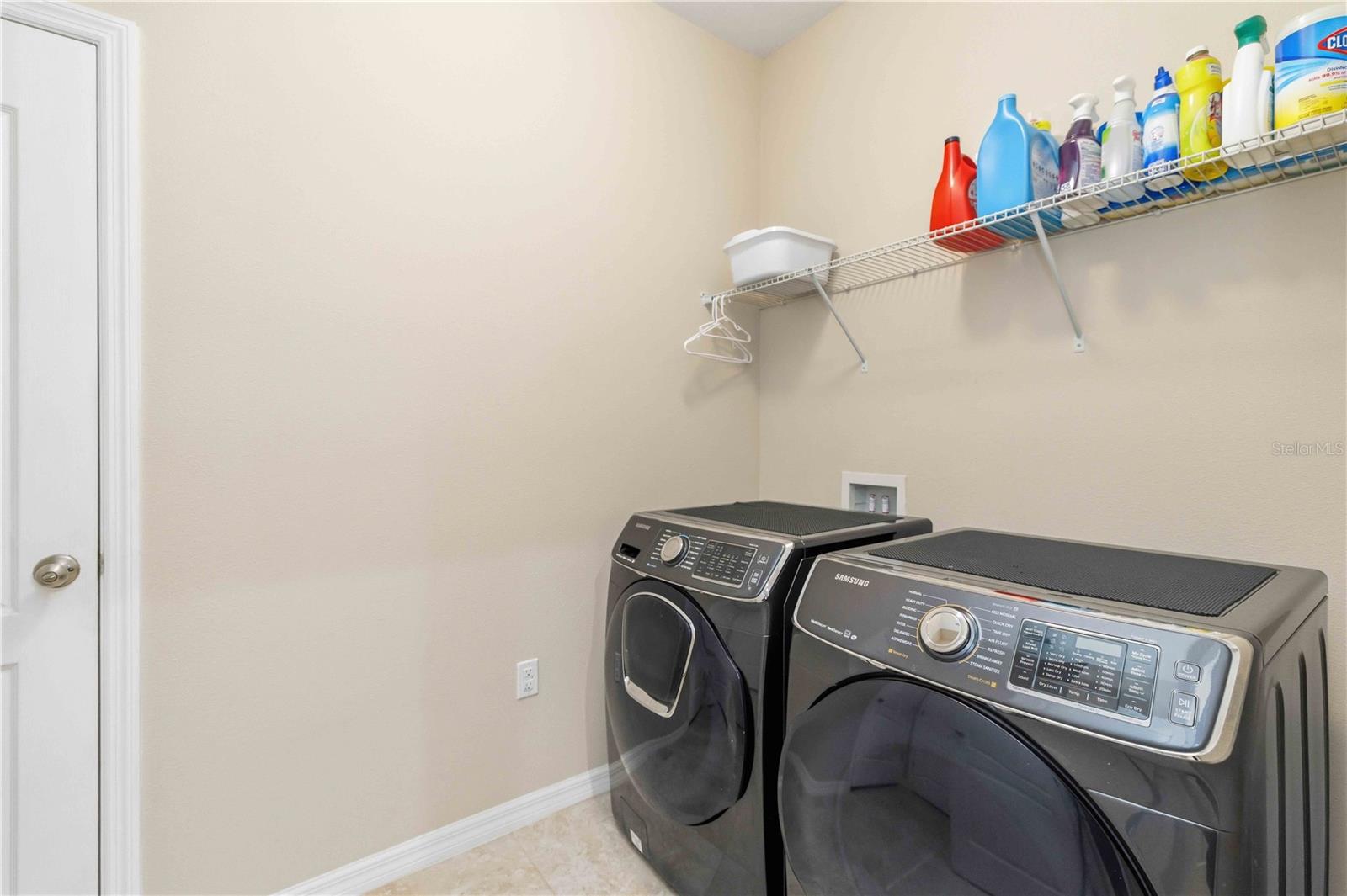 DEL TIERRA PH I - Residential