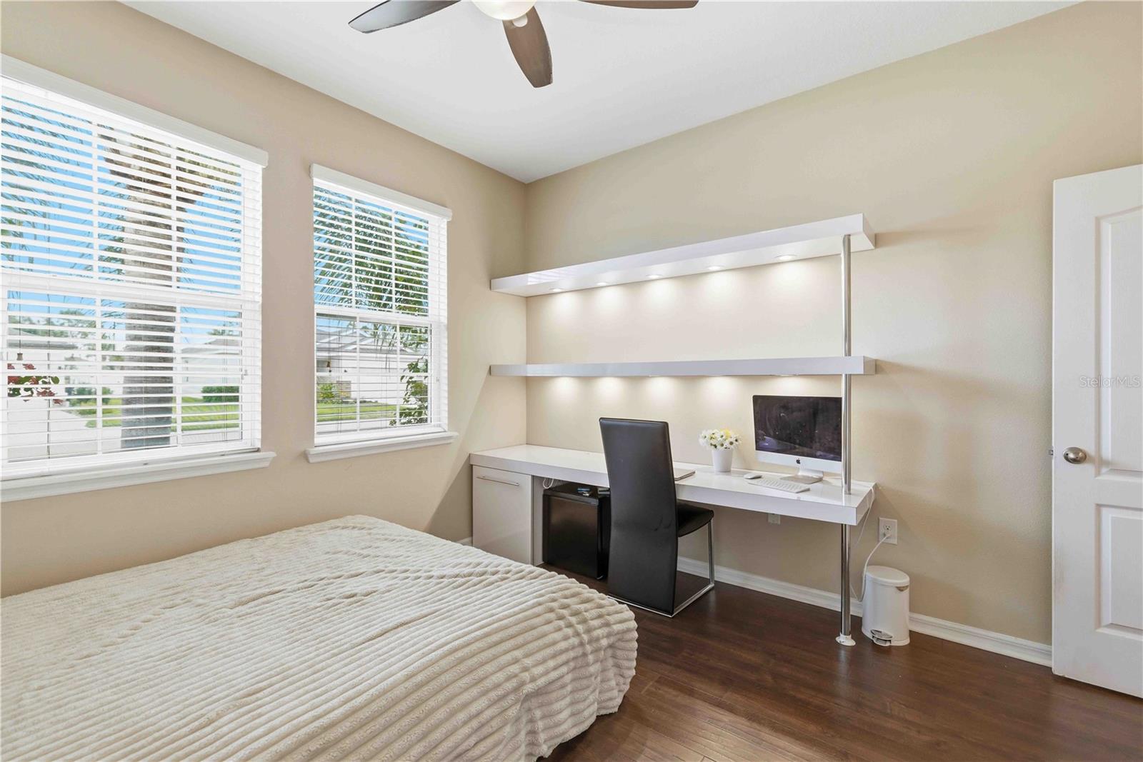 DEL TIERRA PH I - Residential