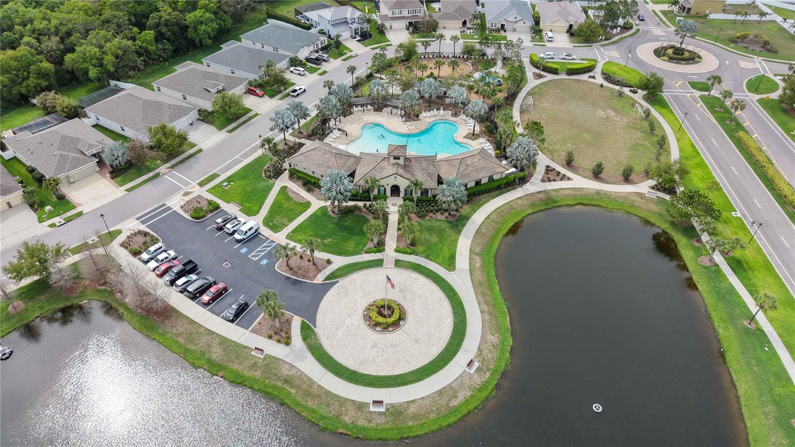 DEL TIERRA PH I - Residential