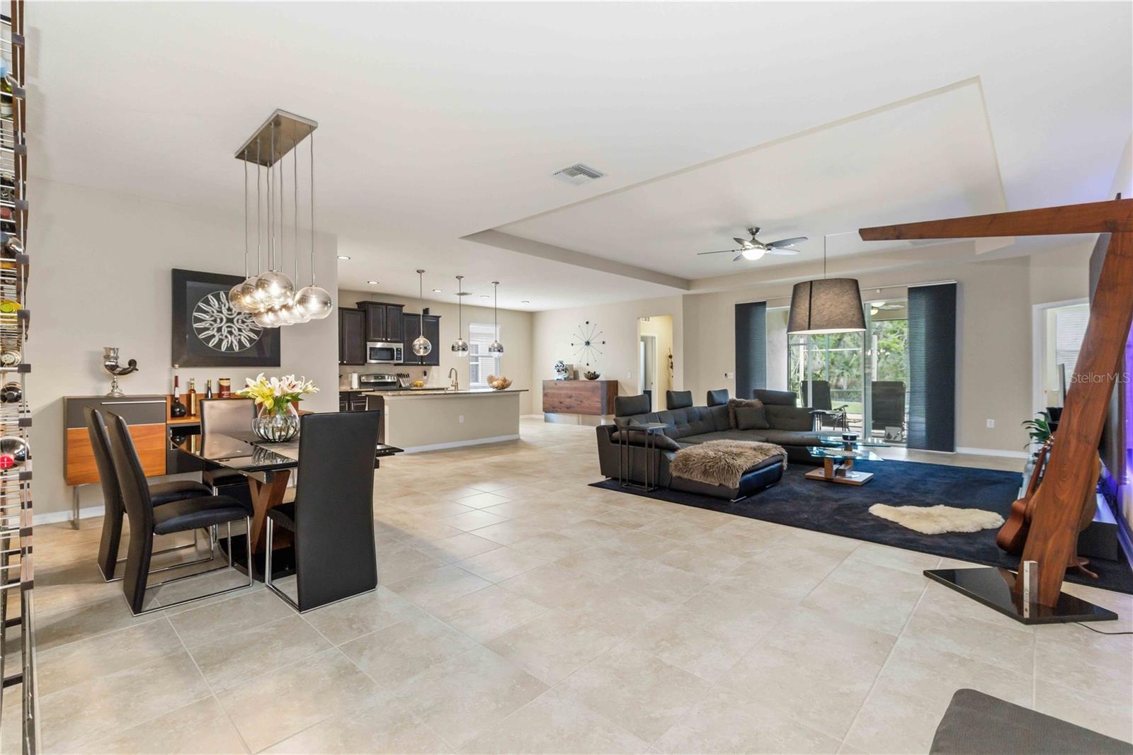 DEL TIERRA PH I - Residential