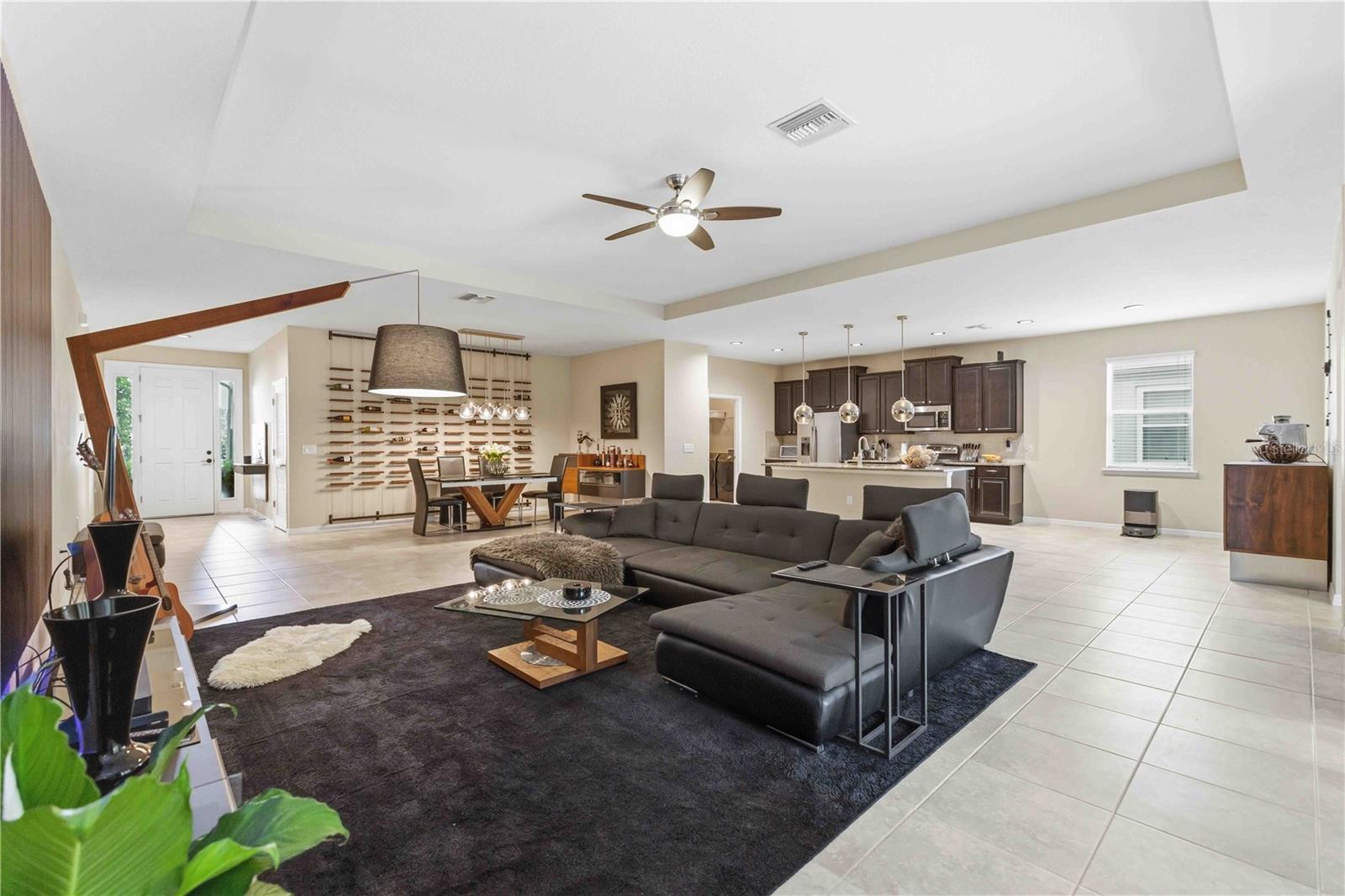 DEL TIERRA PH I - Residential