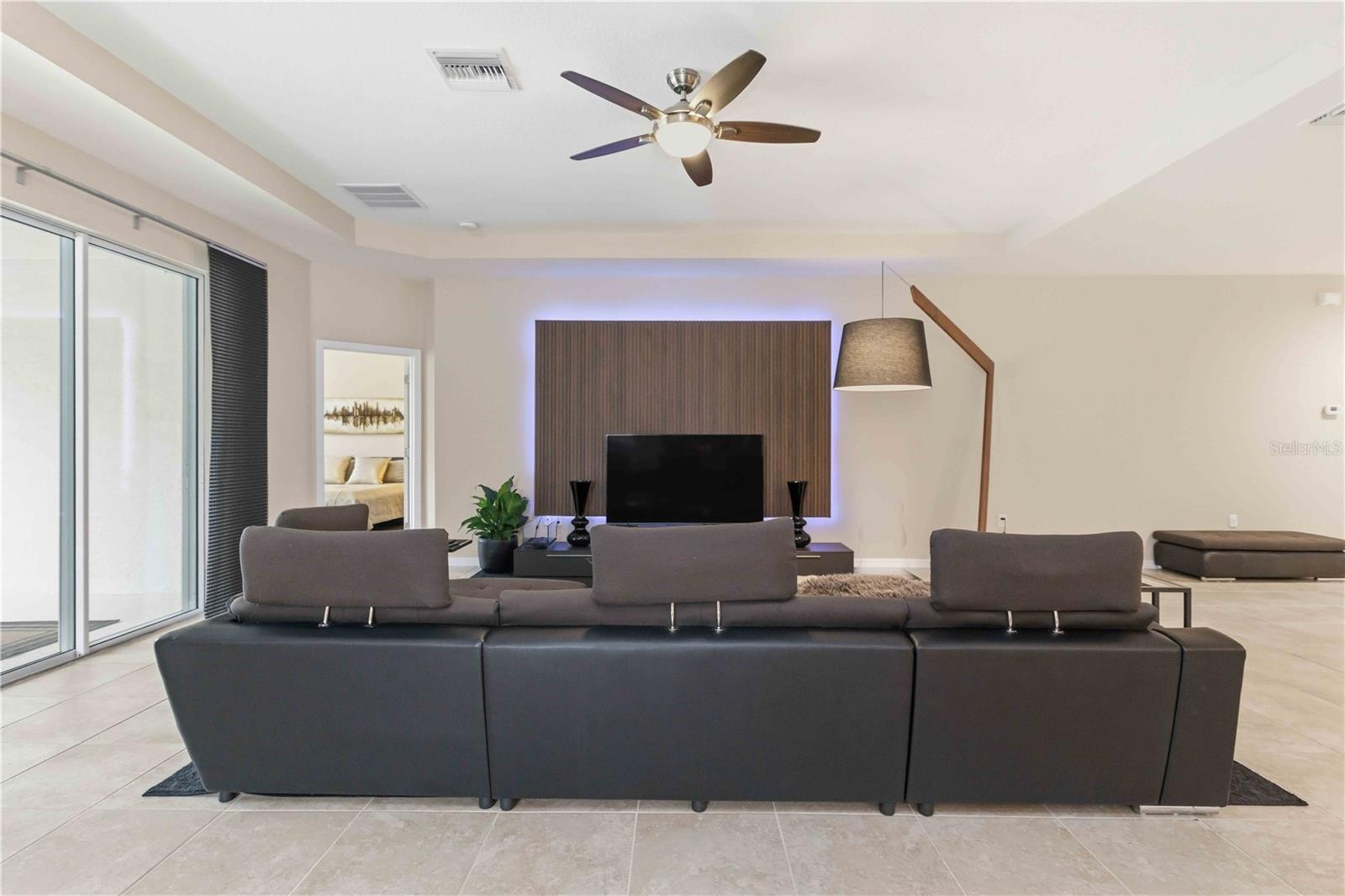 DEL TIERRA PH I - Residential