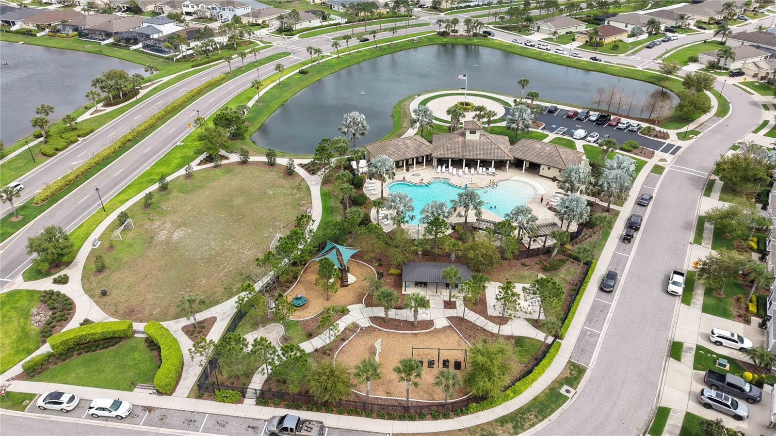 DEL TIERRA PH I - Residential