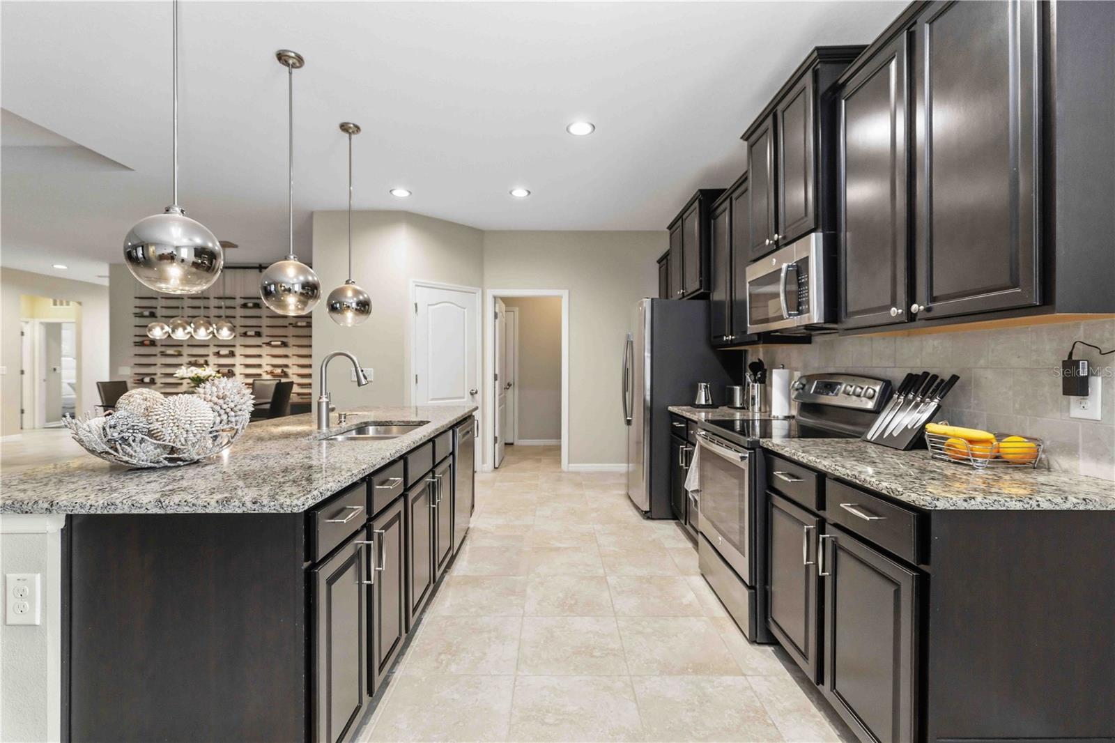 DEL TIERRA PH I - Residential