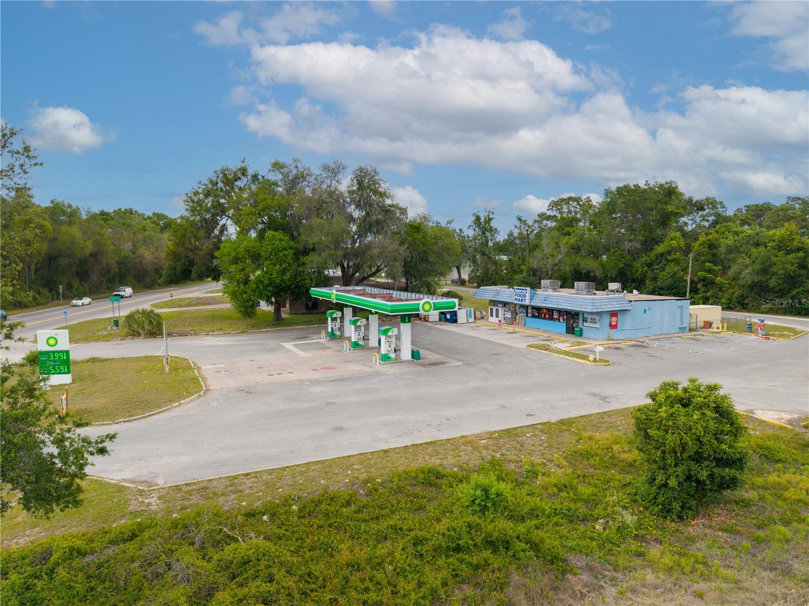 487 S US 301