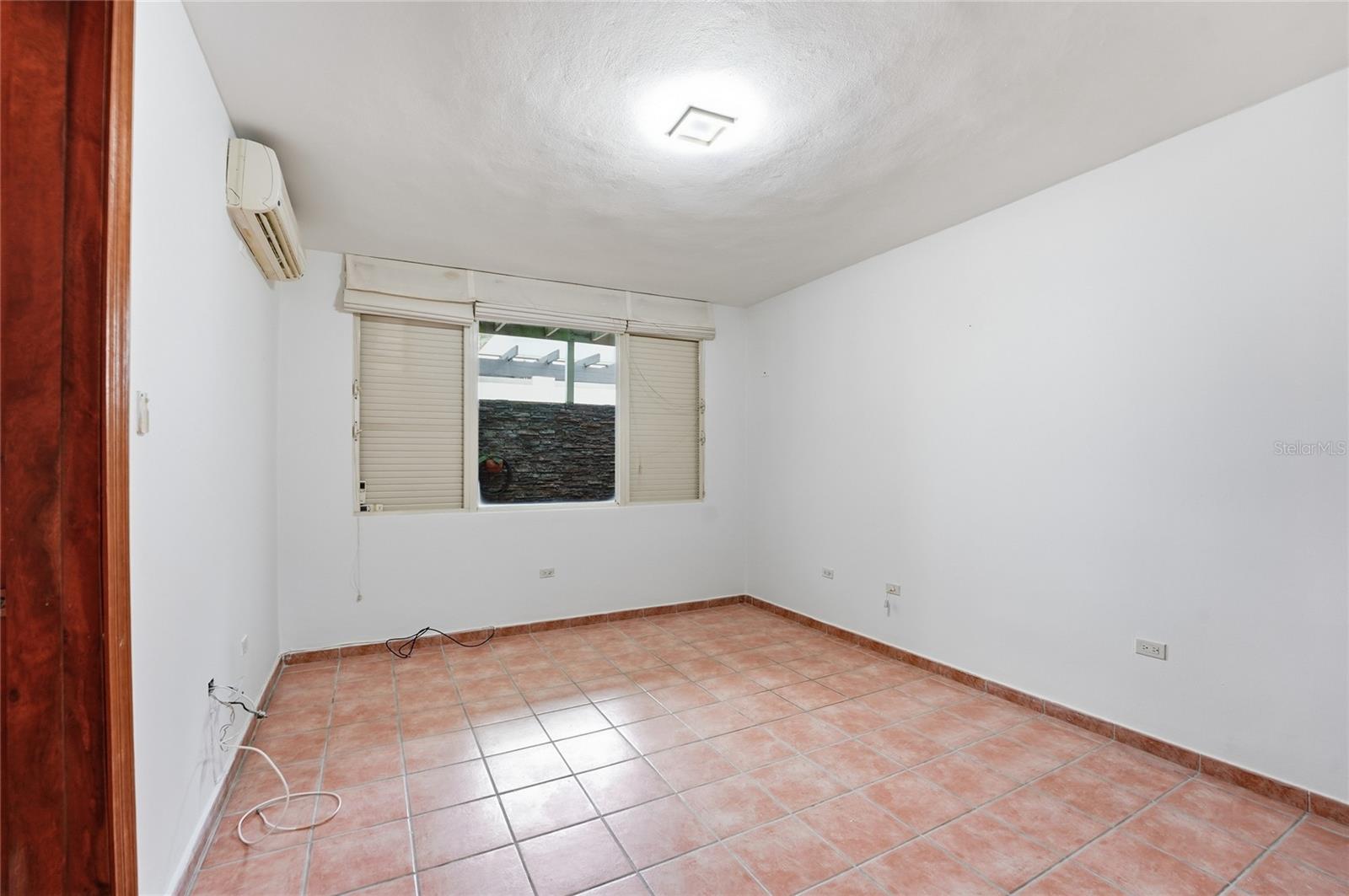 DORADO BEACH EAST - Residential