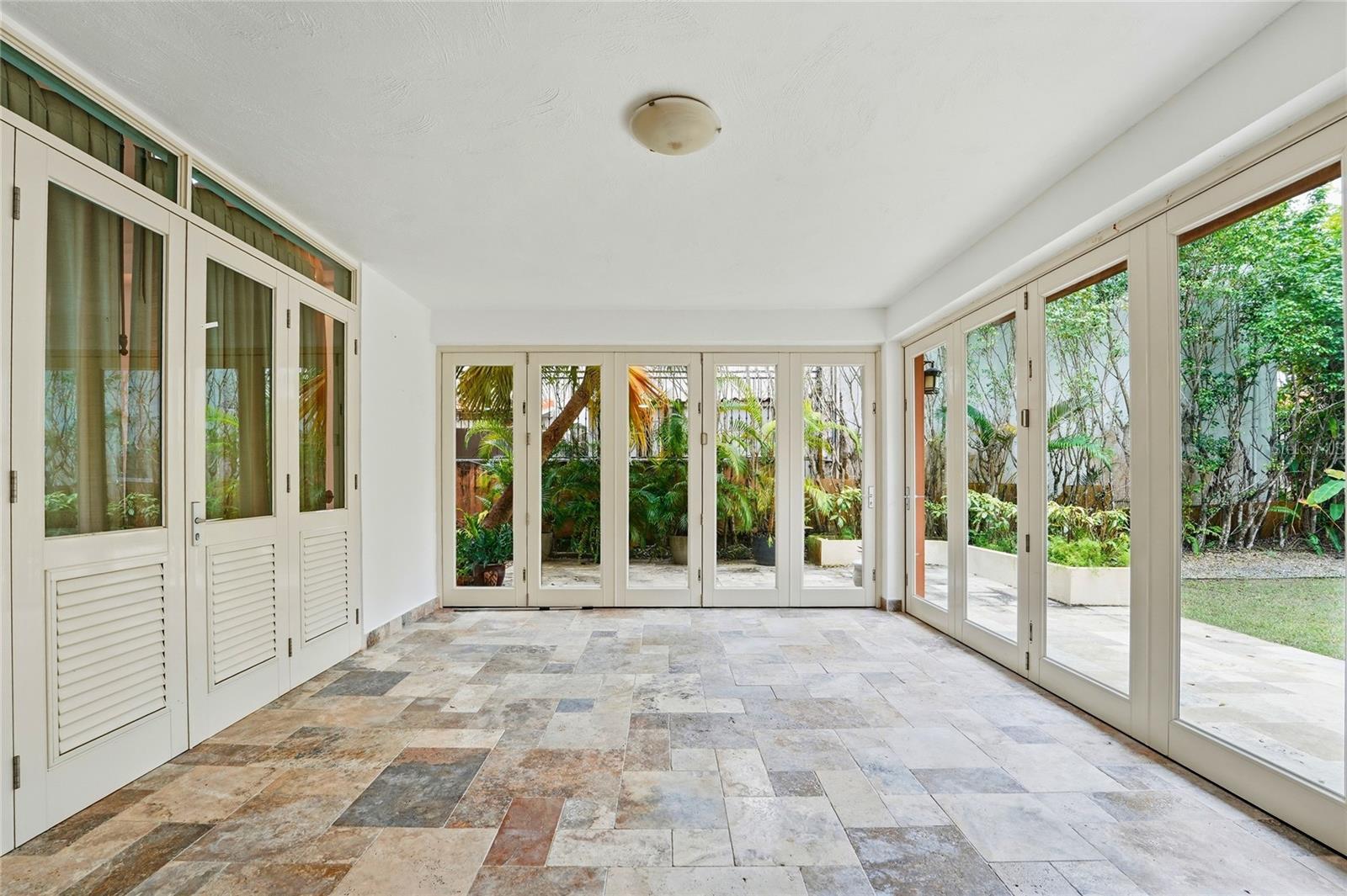 DORADO BEACH EAST - Residential