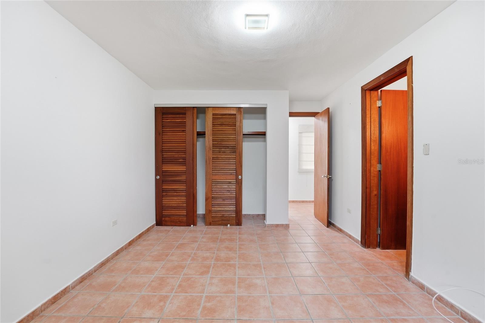 DORADO BEACH EAST - Residential