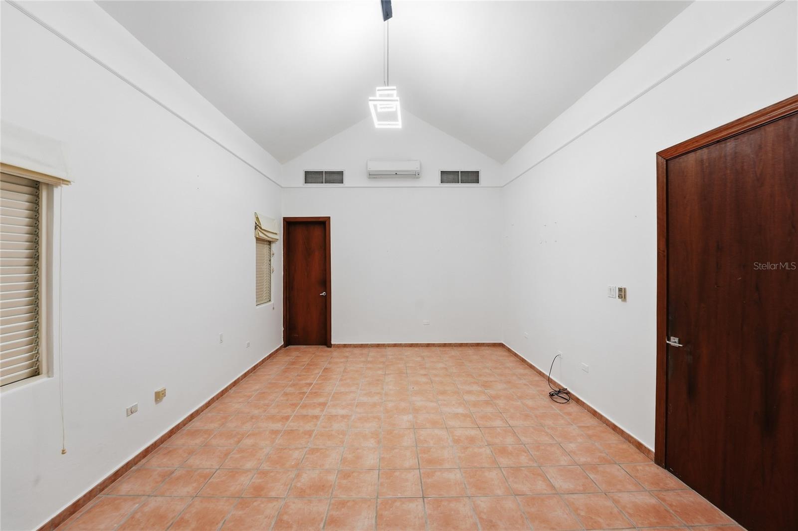 DORADO BEACH EAST - Residential