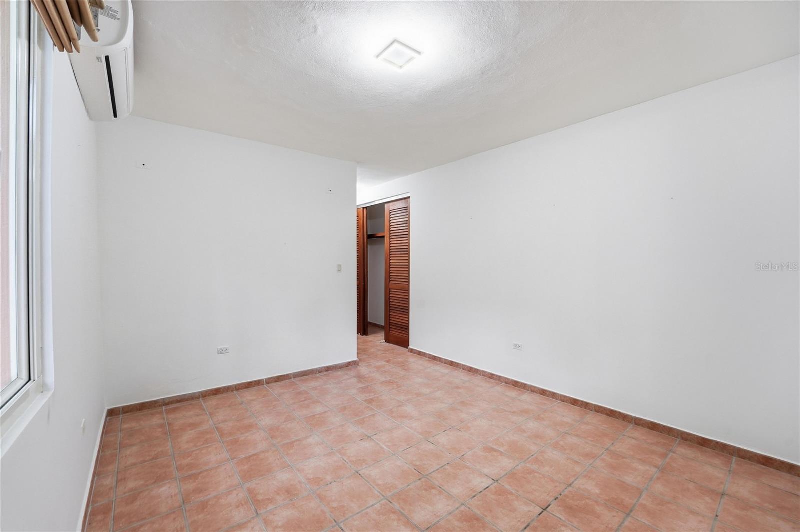 DORADO BEACH EAST - Residential