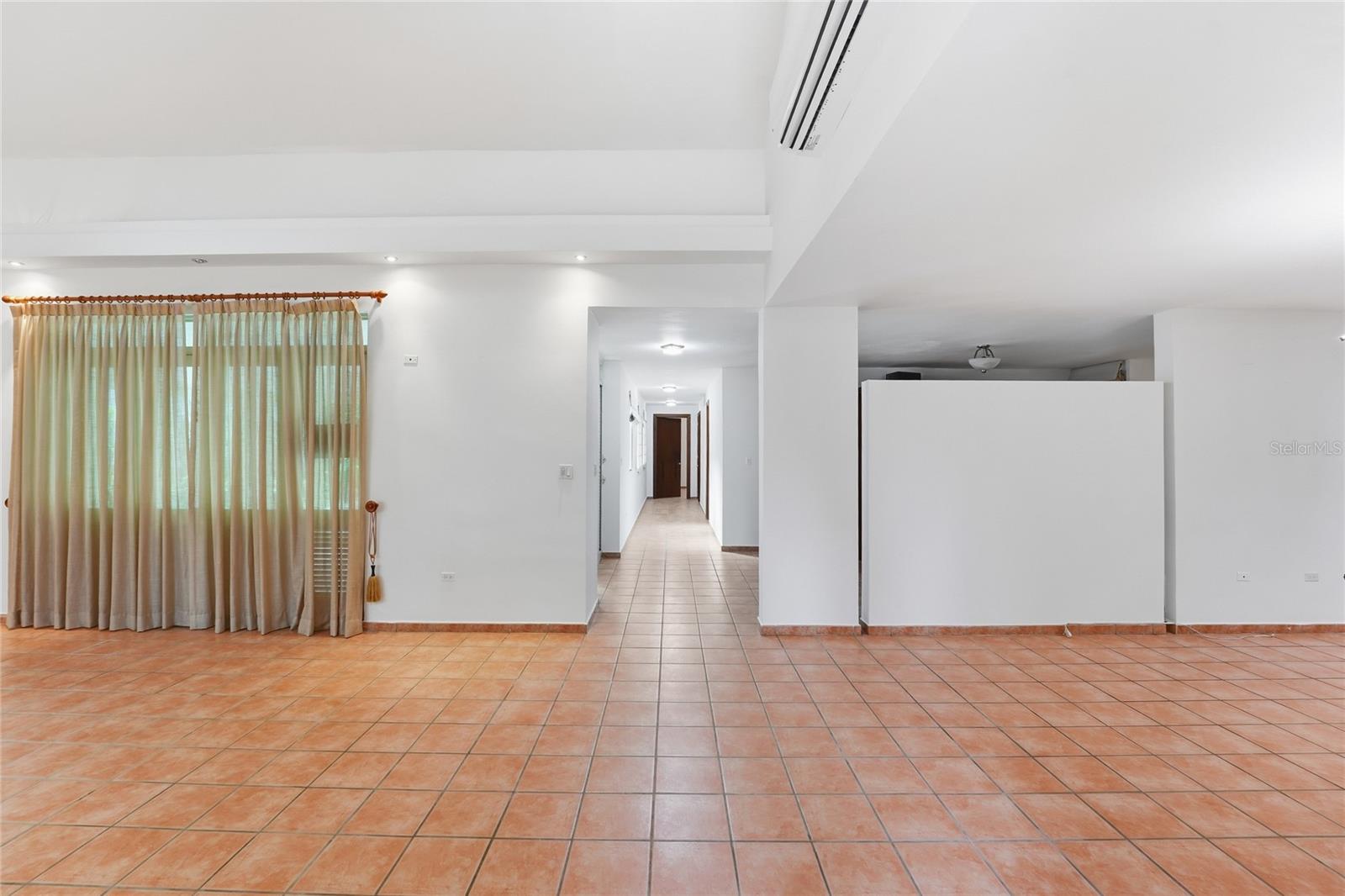 DORADO BEACH EAST - Residential