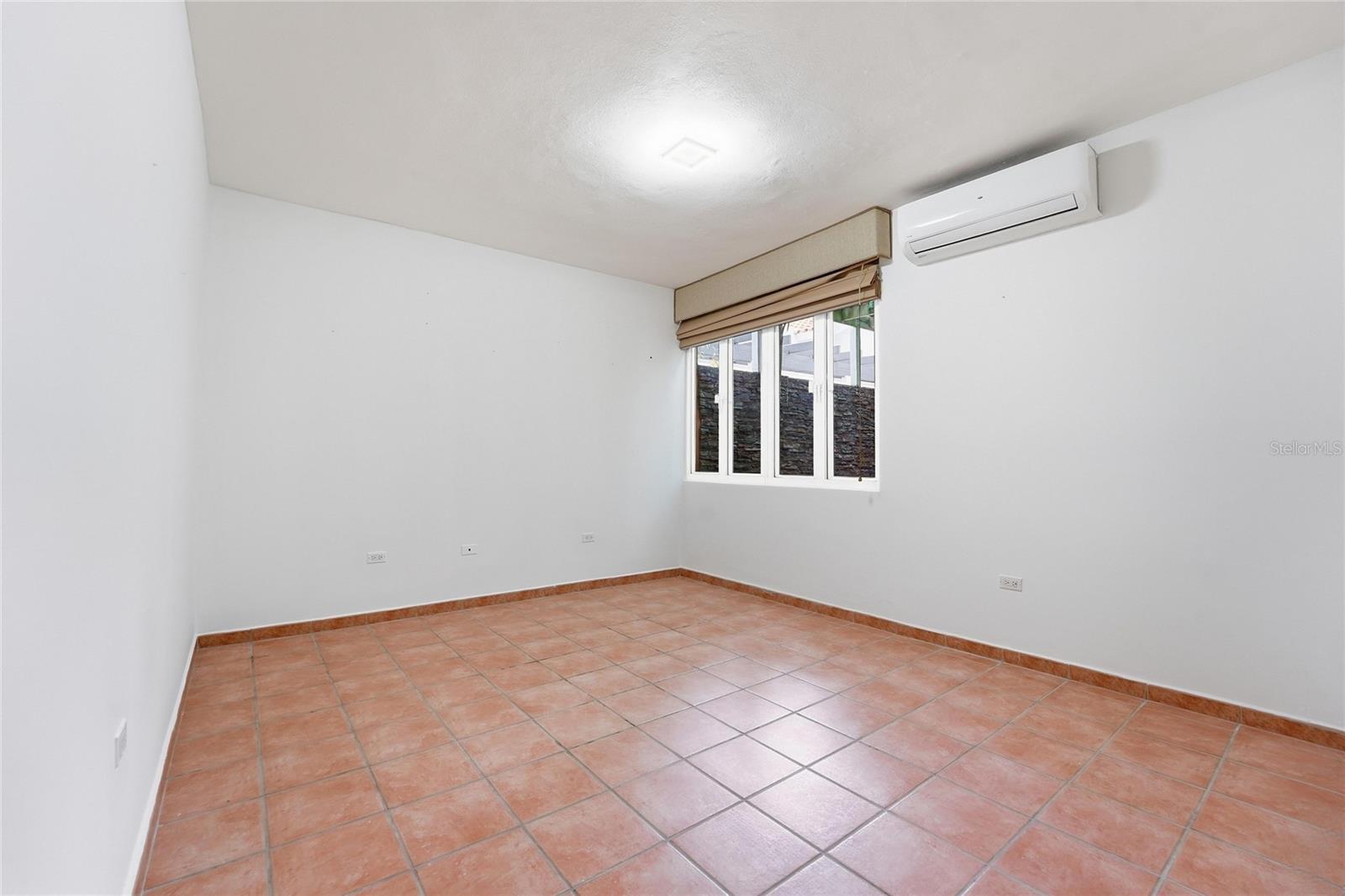 DORADO BEACH EAST - Residential