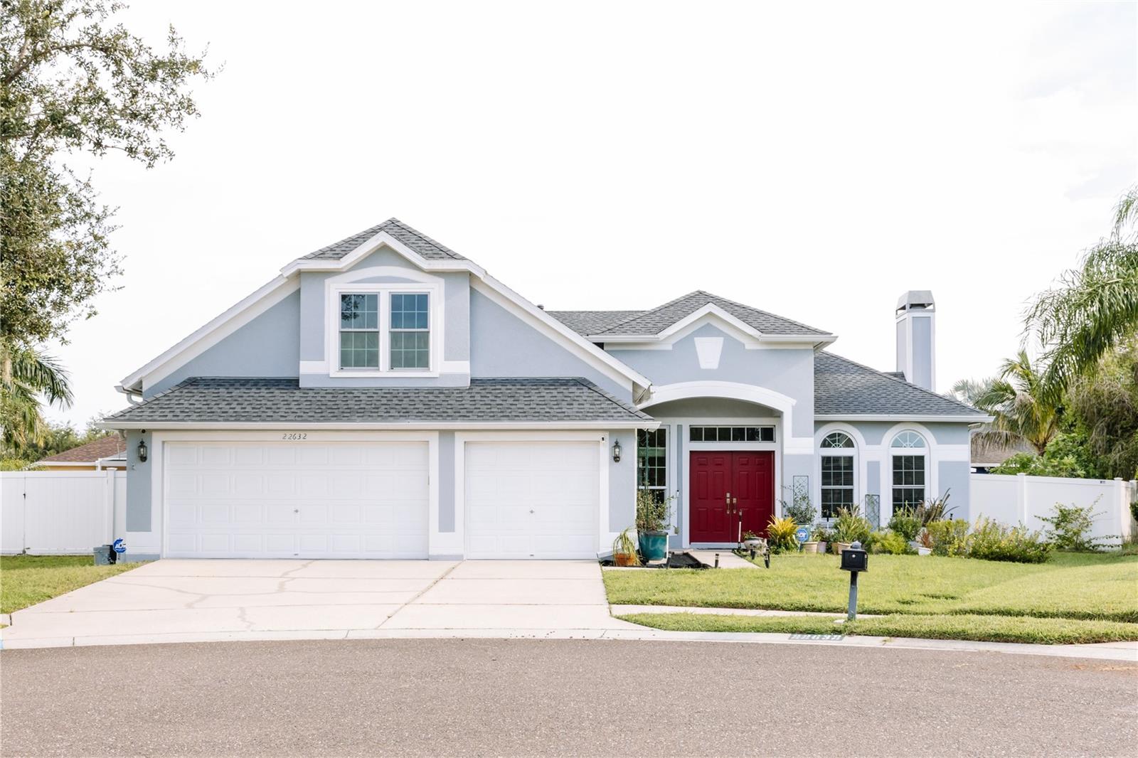 Beautiful 4 bedrooms home with bonus room in the heart of Land O Lakes.
Spacious 2,715 sq/ft home perfectly located in a Cul de Sac in the desirable community of Sable Ridge. This property features 4 Bedrooms plus a versatile bonus room that can easily serve as a 5th bedroom, home office or playroom. Low HOA and No CDD's means more savings for you. Recent upgrades includes:
Brand-new kitchen and flooring (2024)
New A/C system (2022)
New Roof (2021)
Impact windows (2021)
Solar panels for Energy efficiency and lower utility costs
This move-in ready home combines confort, style, and peace of mind with all the mayor updates already done for you. Don't miss your chance to live in a prime location close to schools, shopping and dining
