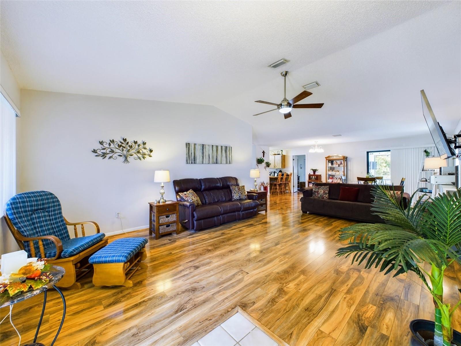 DEERWOOD REP BLK 20 PINE LAKES GOLF COURSE - Residential