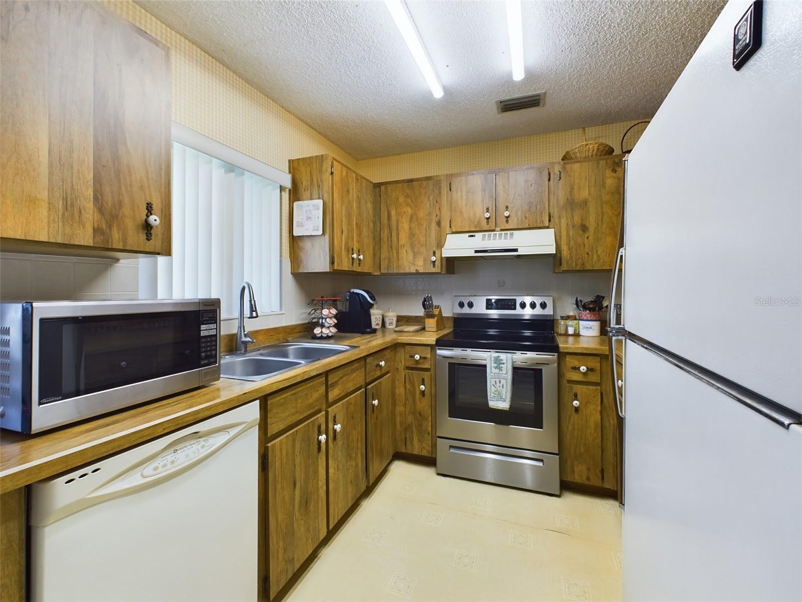 DEERWOOD REP BLK 20 PINE LAKES GOLF COURSE - Residential