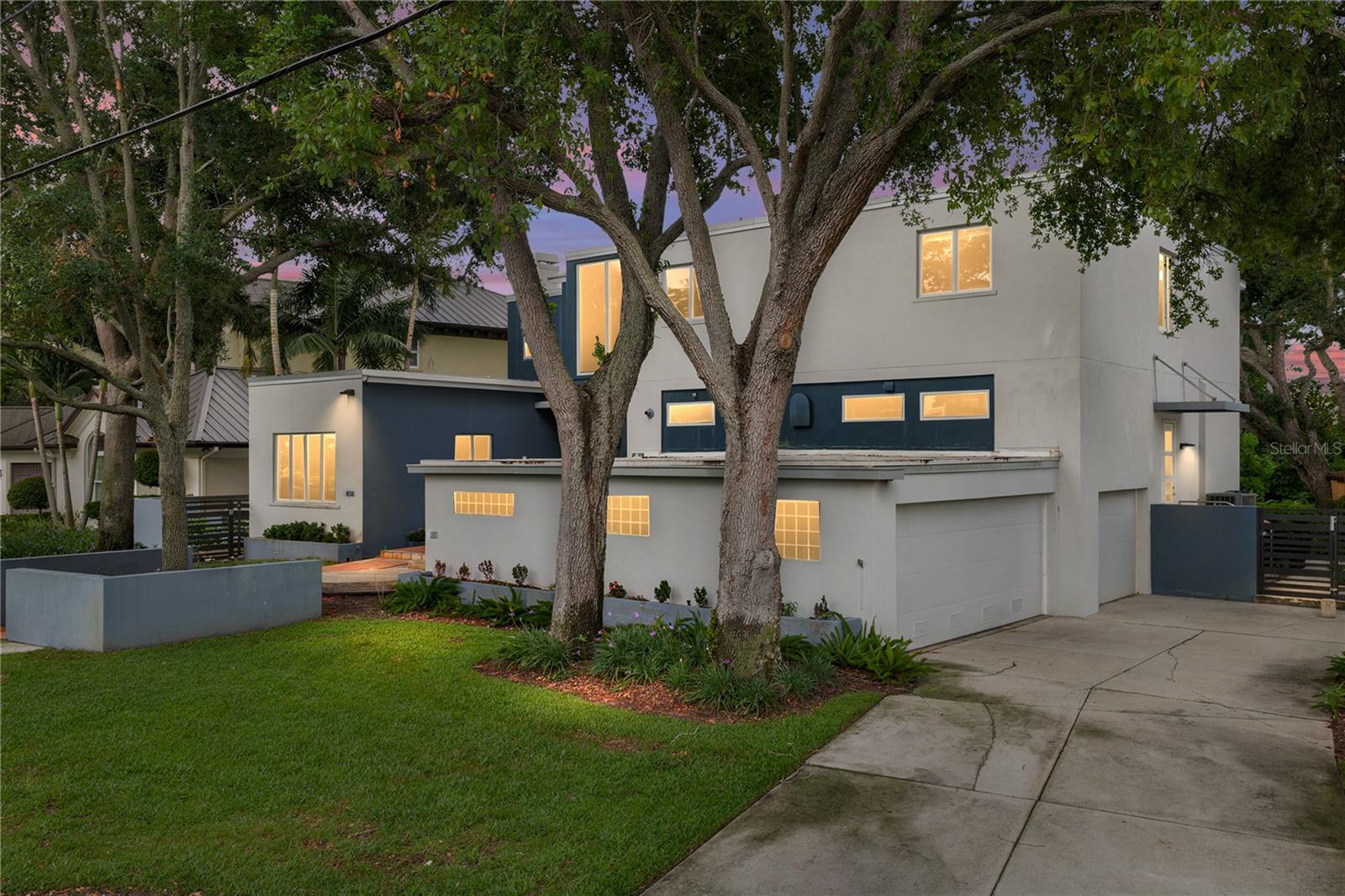 838 MONTEREY BOULEVARD NE