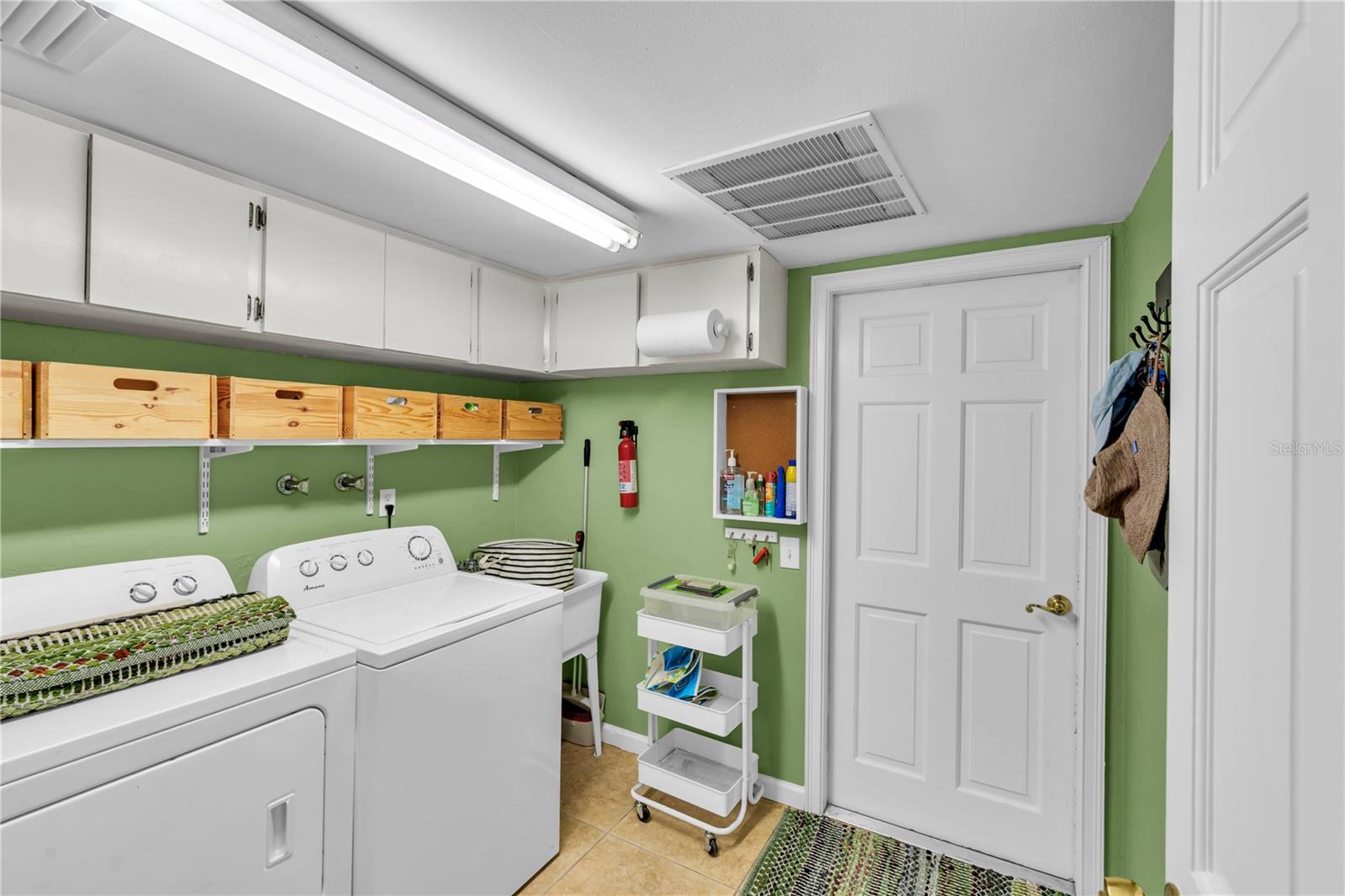 CARROLLWOOD VILLAGE ROLLING GR - Residential