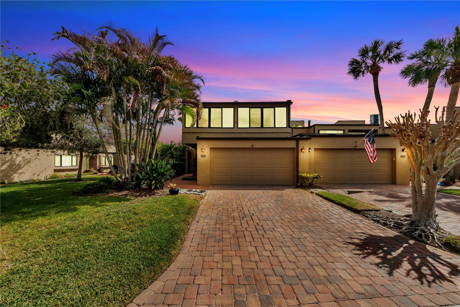 CARROLLWOOD VILLAGE ROLLING GR - Residential