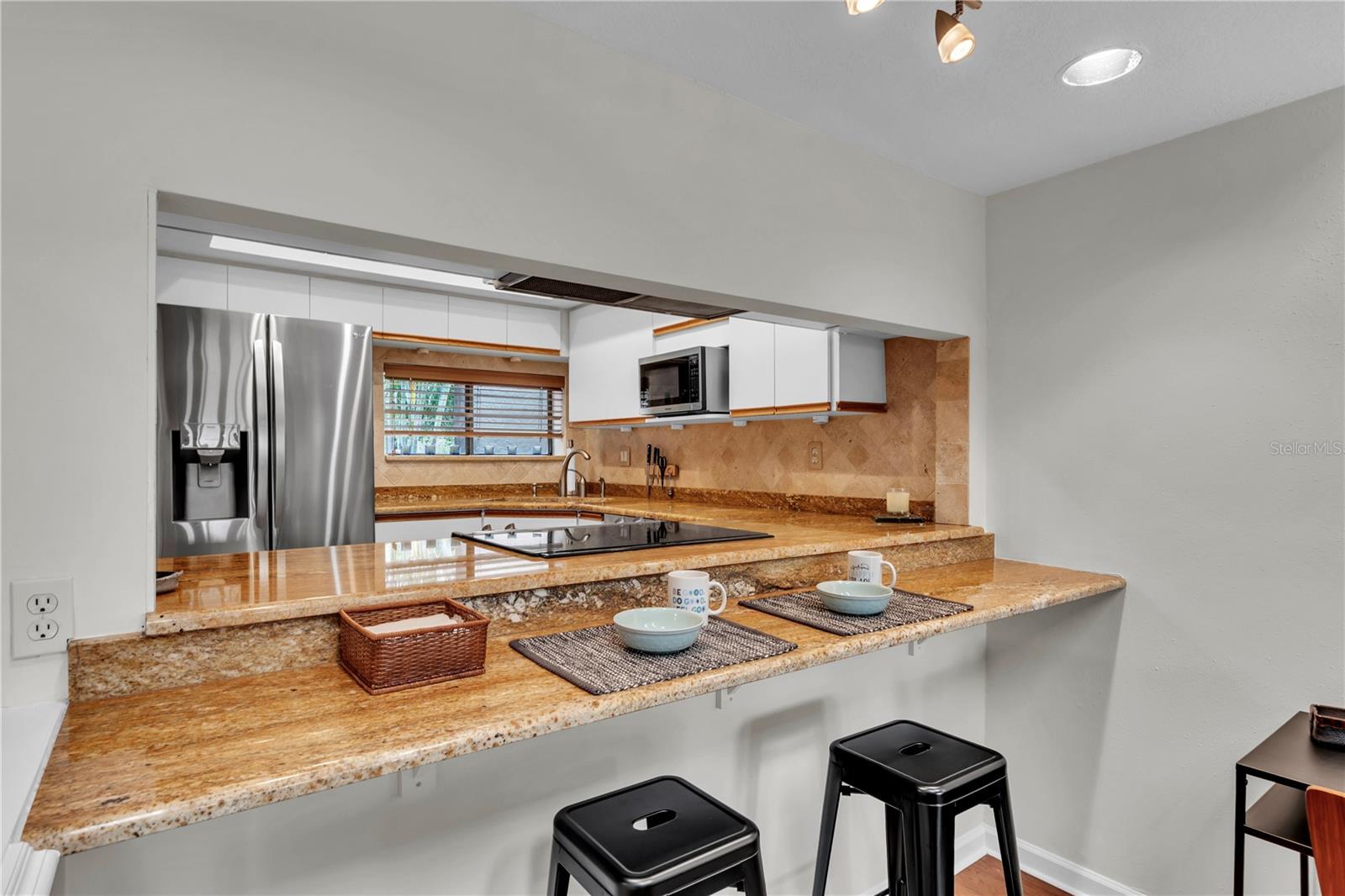 CARROLLWOOD VILLAGE ROLLING GR - Residential