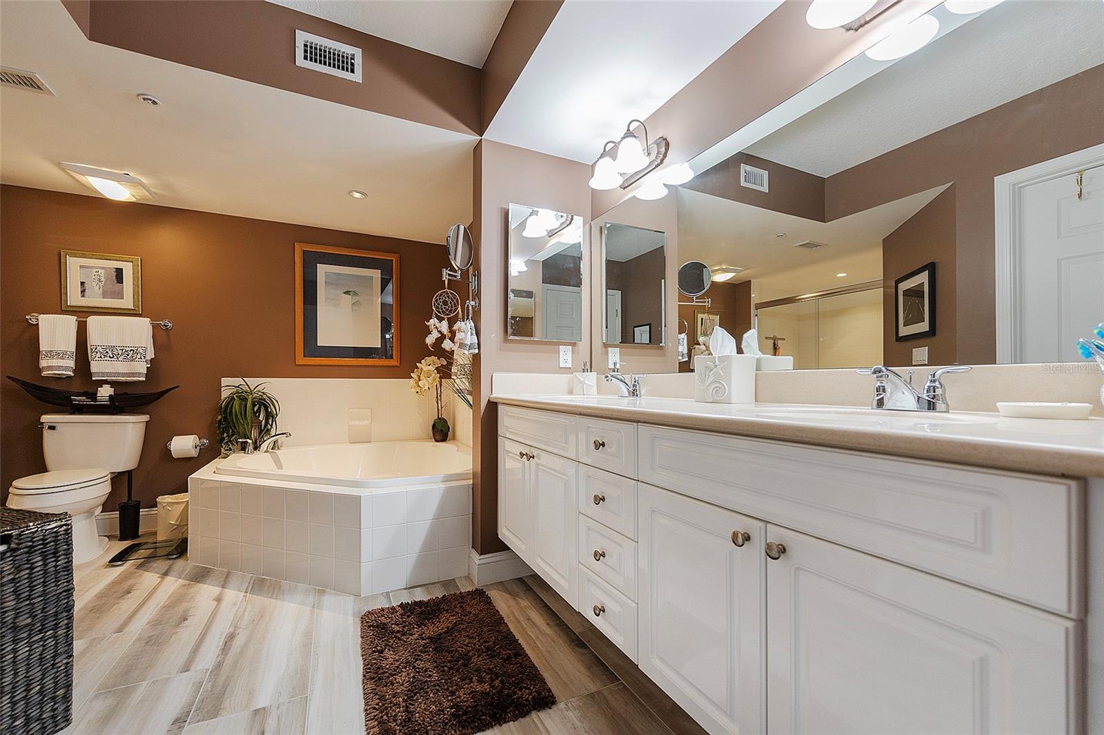 HARBOUR VILLAGE CONDO - Residential