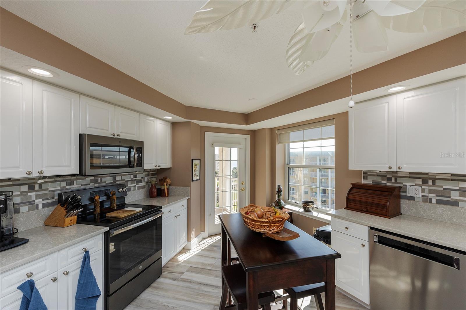 HARBOUR VILLAGE CONDO - Residential