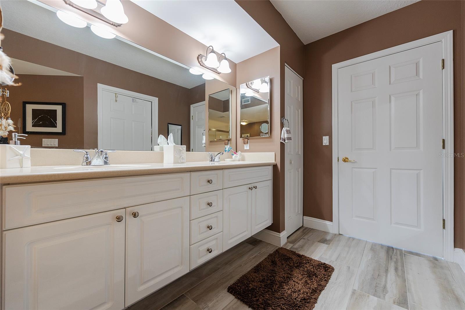 HARBOUR VILLAGE CONDO - Residential