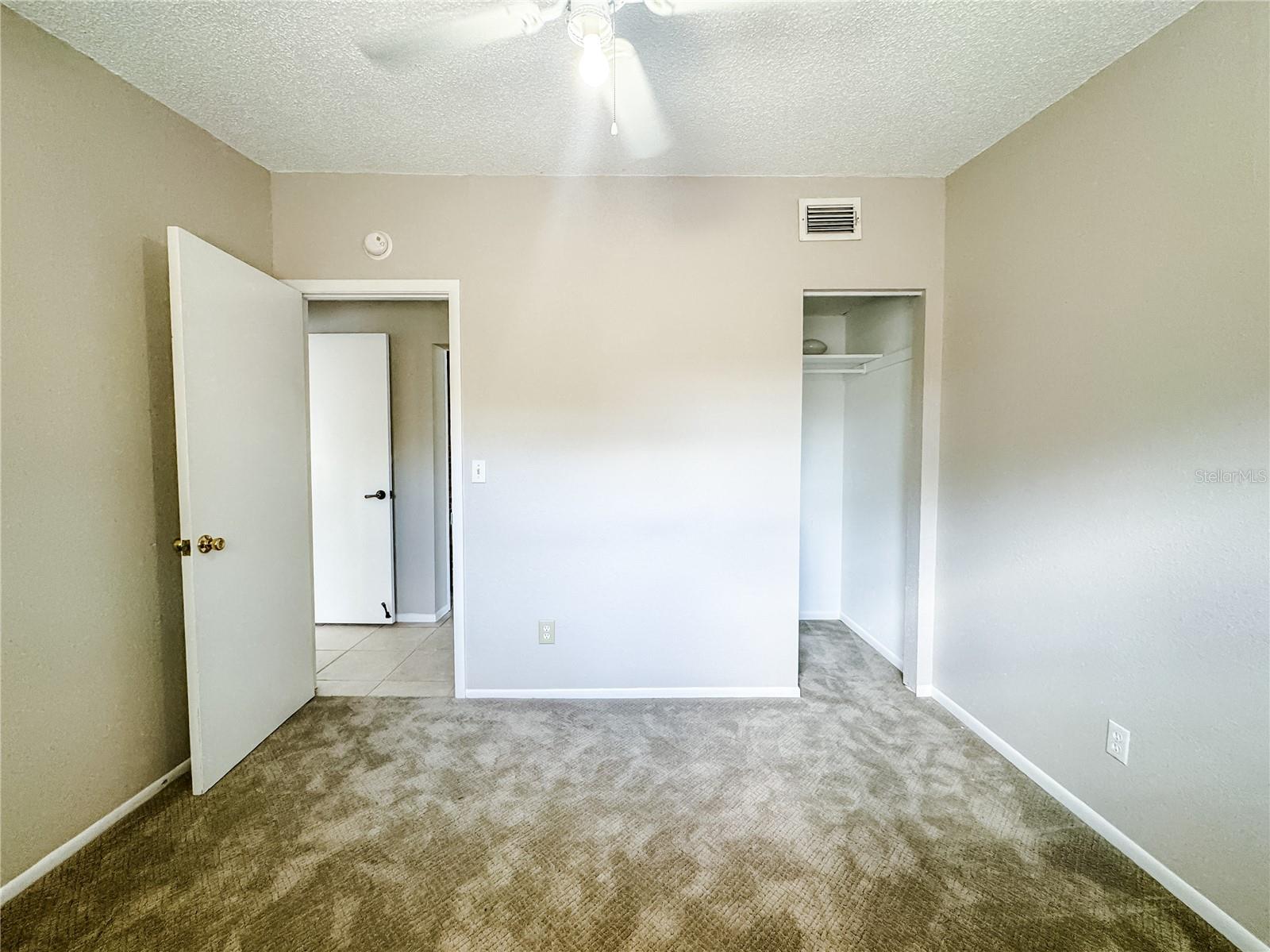 CRESTRIDGE 6TH ADD - Residential Lease