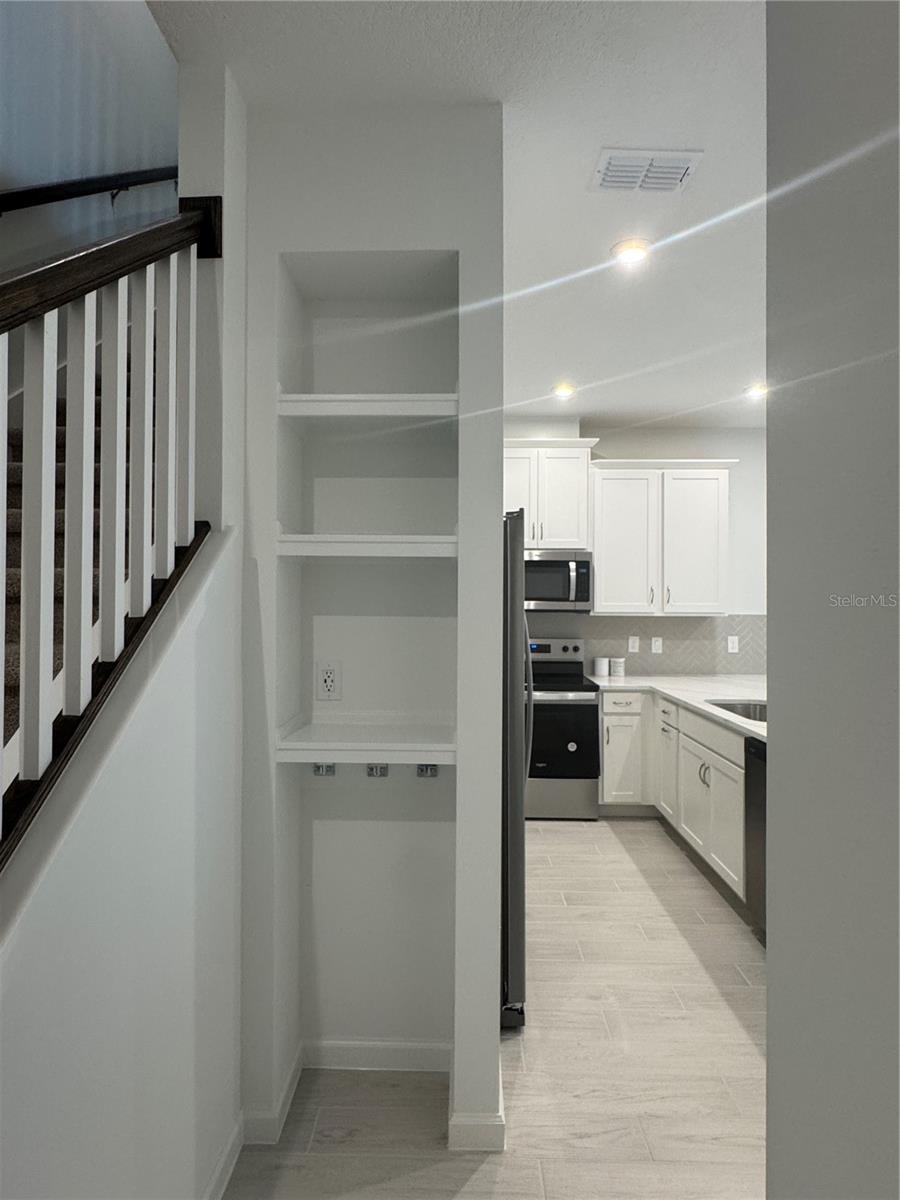 HICKORY GROVE - Residential Lease