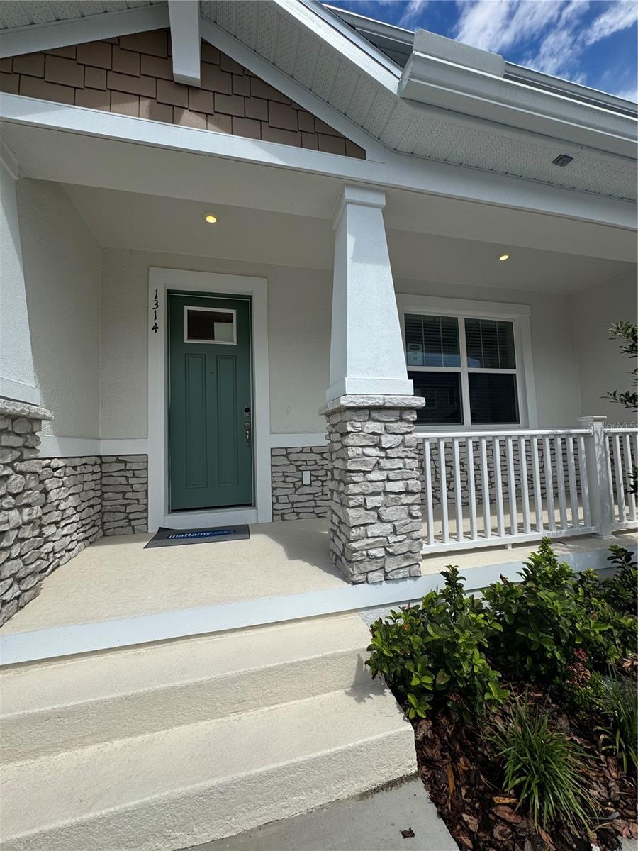 HICKORY GROVE - Residential Lease