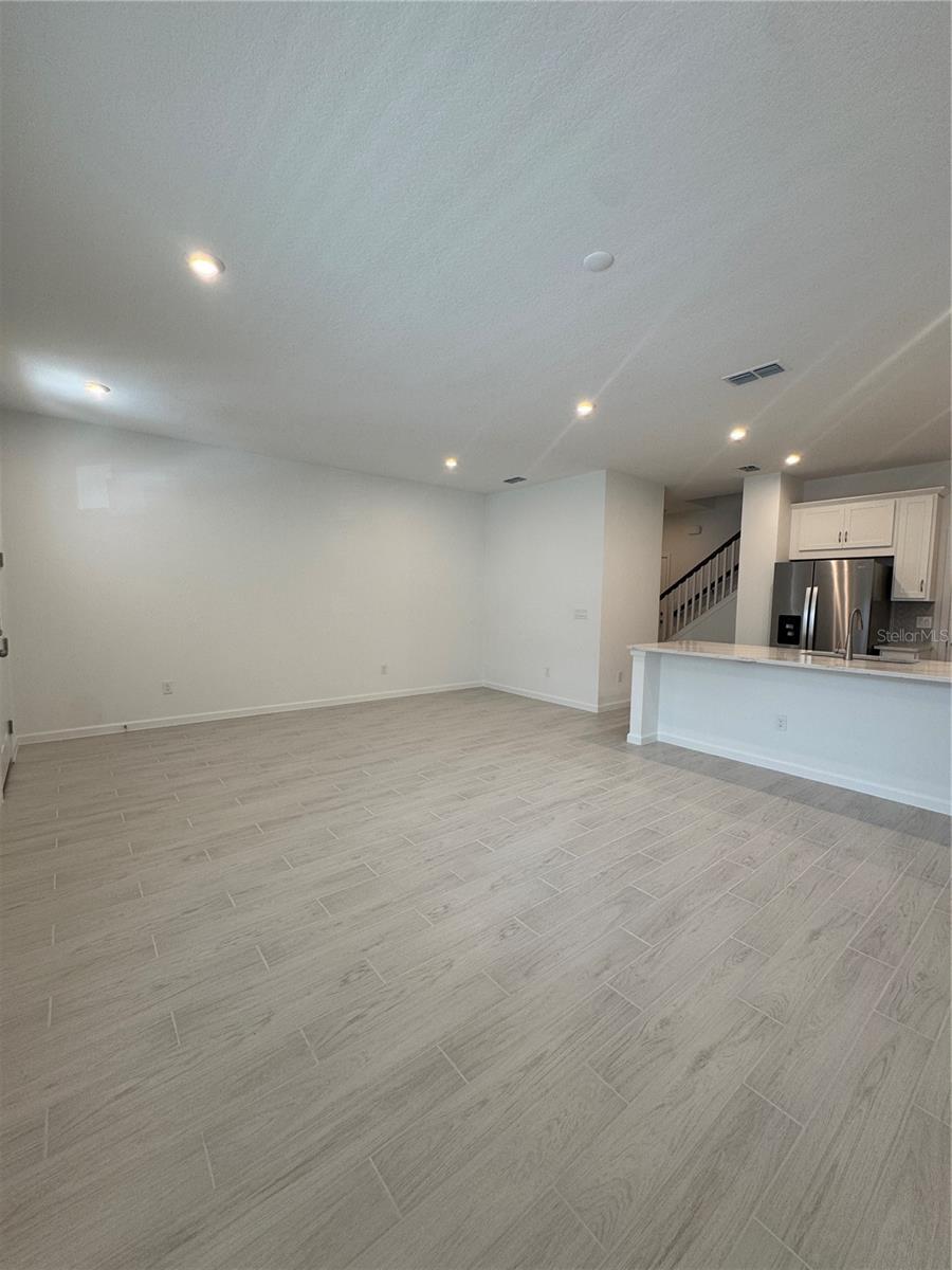 HICKORY GROVE - Residential Lease