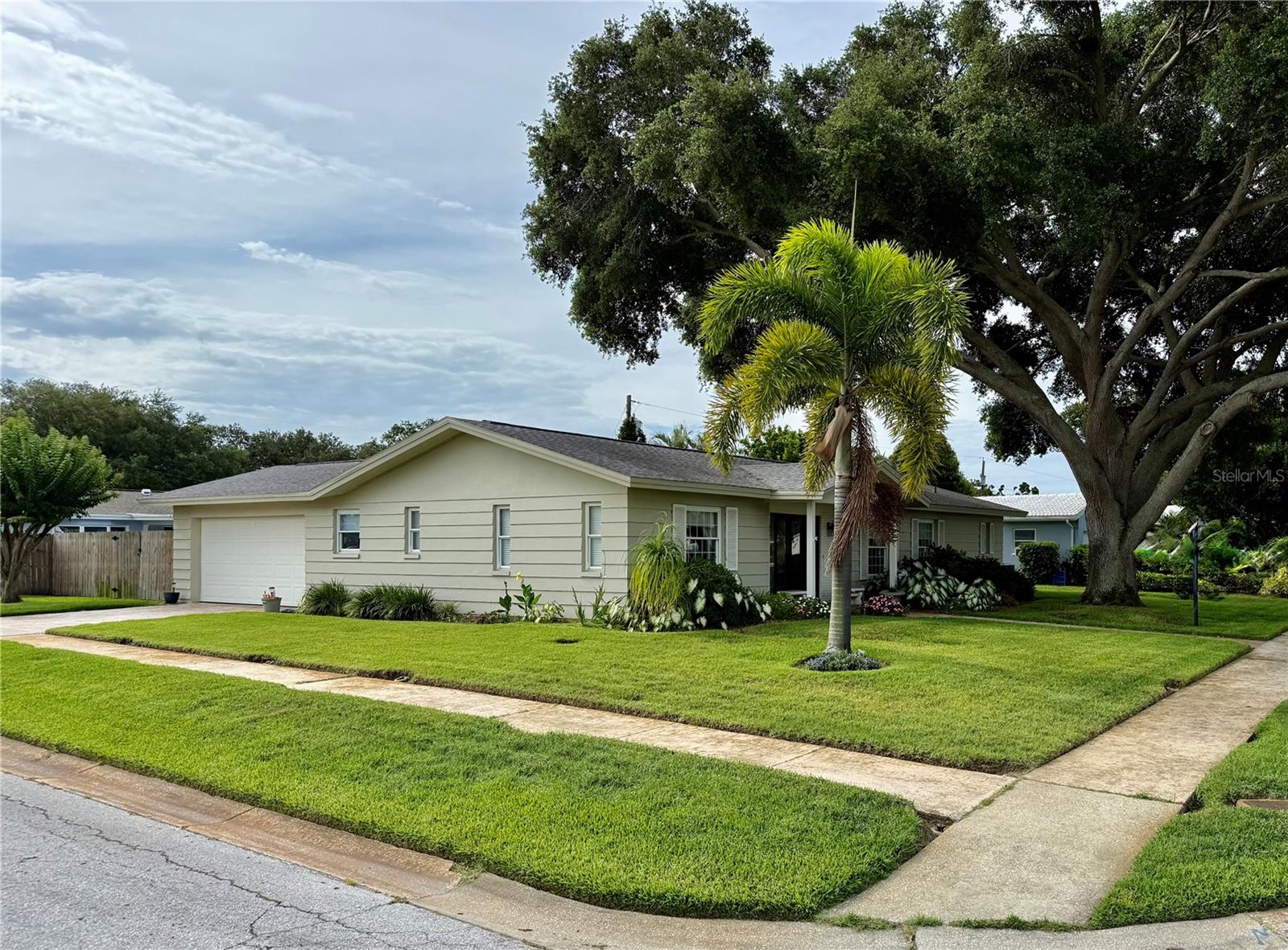 1853 PARADISE LANE