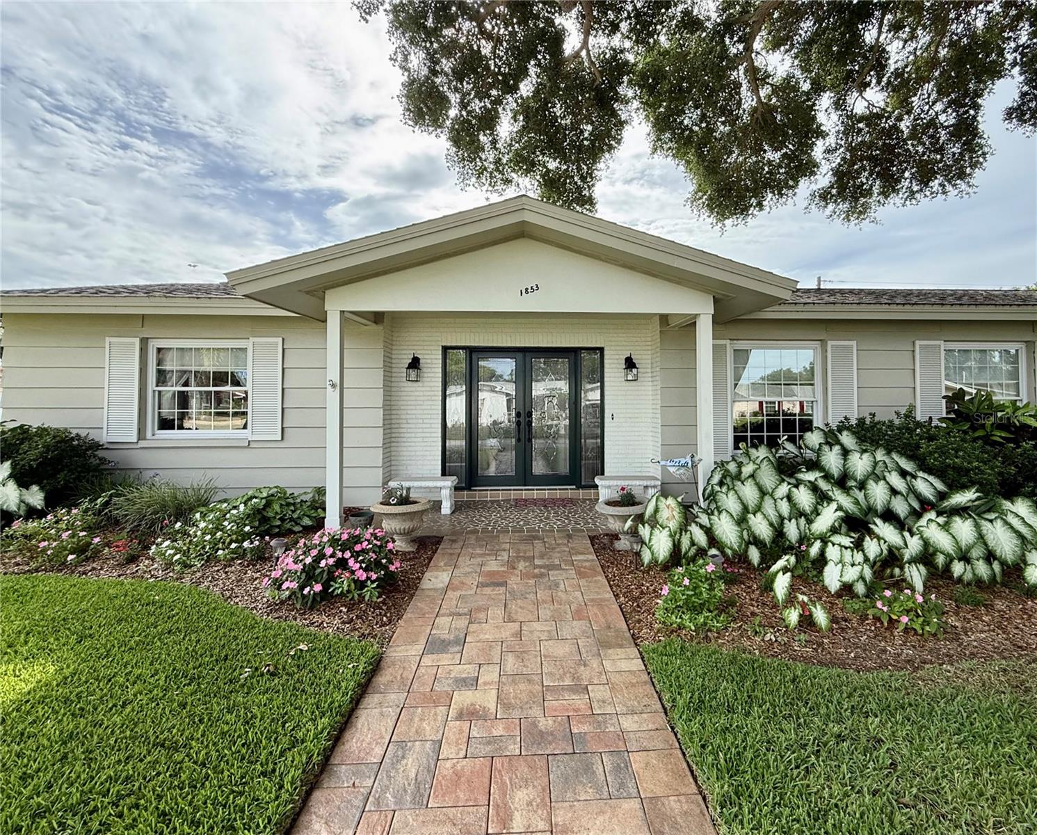 1853 PARADISE LANE