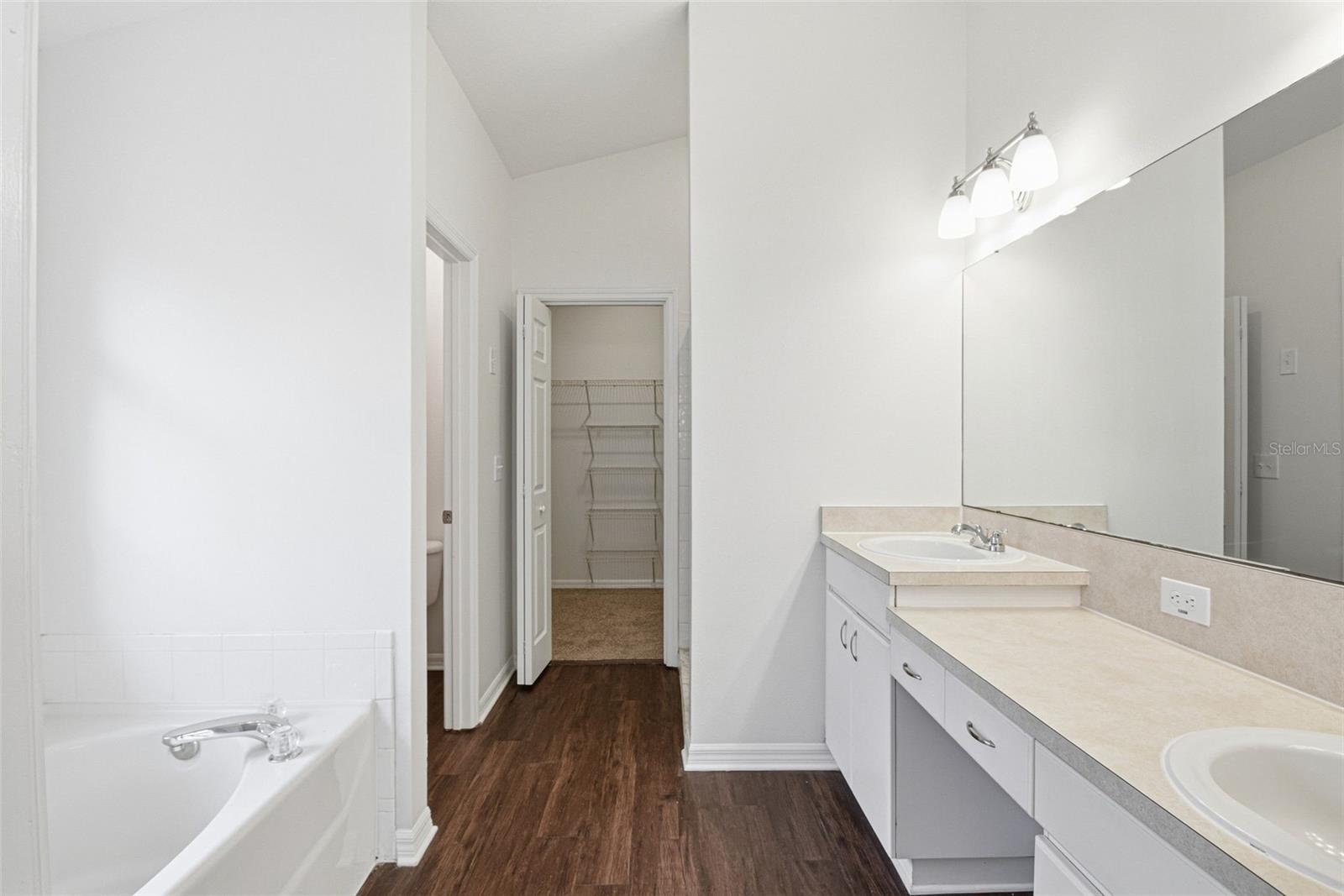 MEADOW POINTE PRCL 18 - Residential