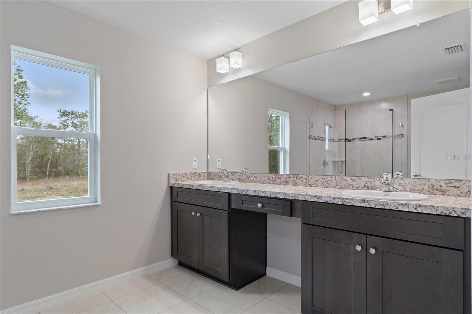 ROYAL HIGHLANDS - Residential