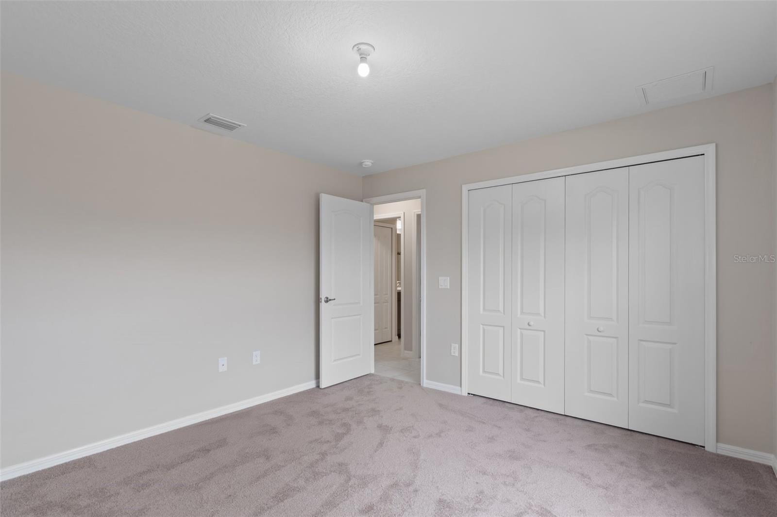 ROYAL HIGHLANDS - Residential